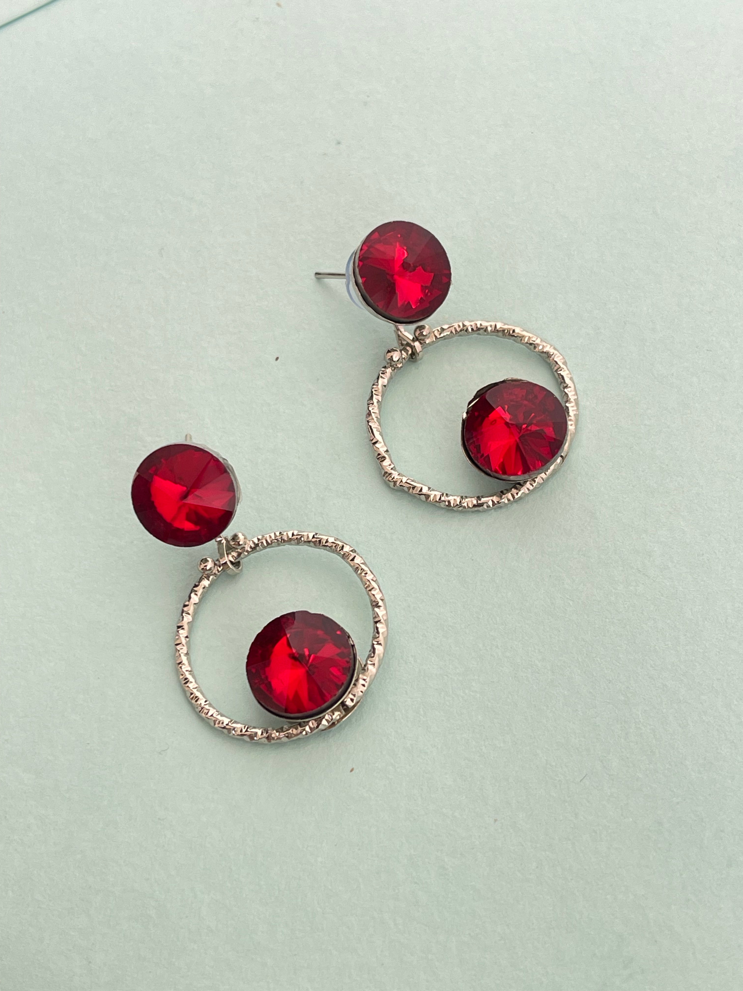 Red round earrings