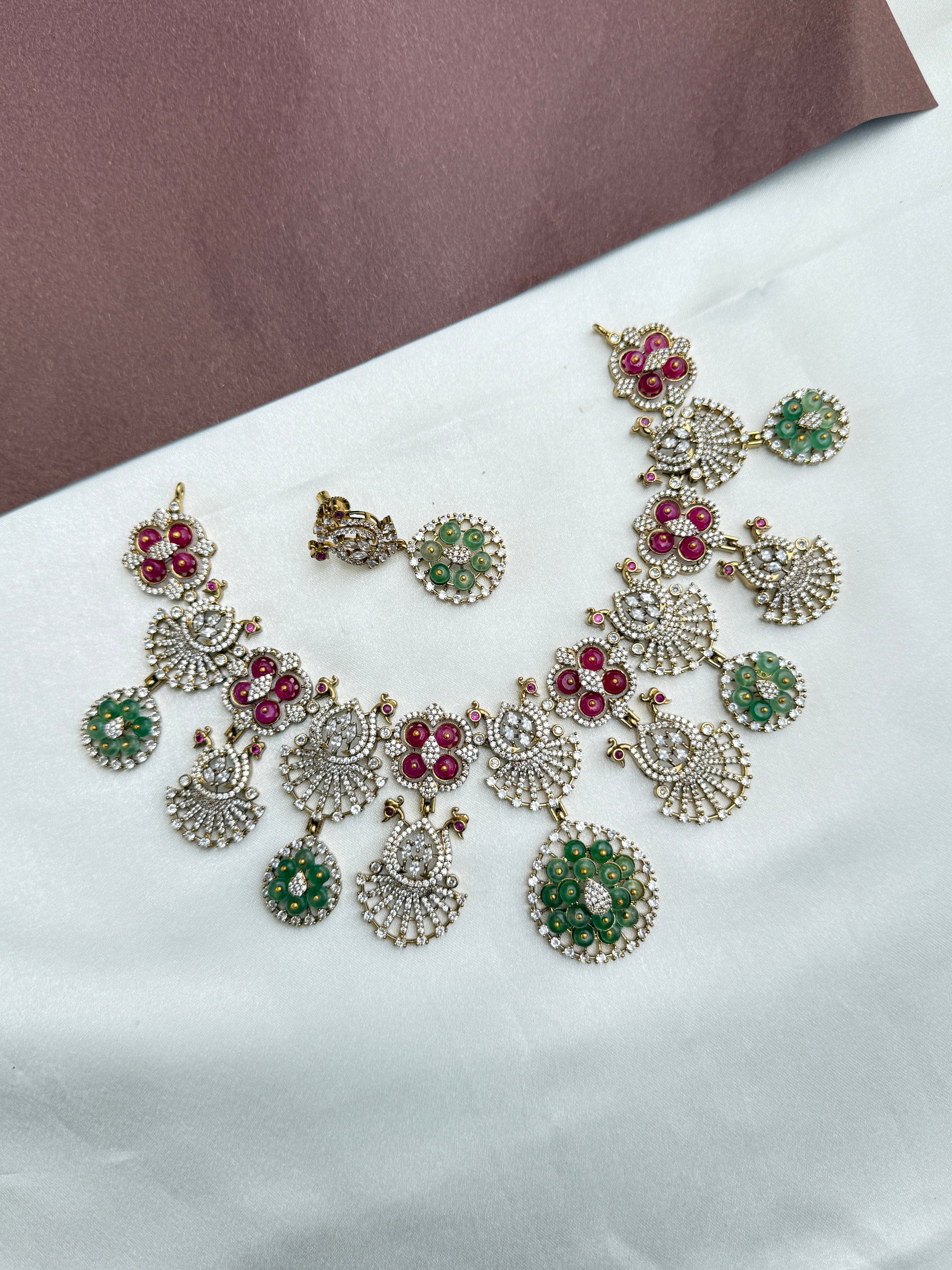 Ns349 peacock beads cz neckset