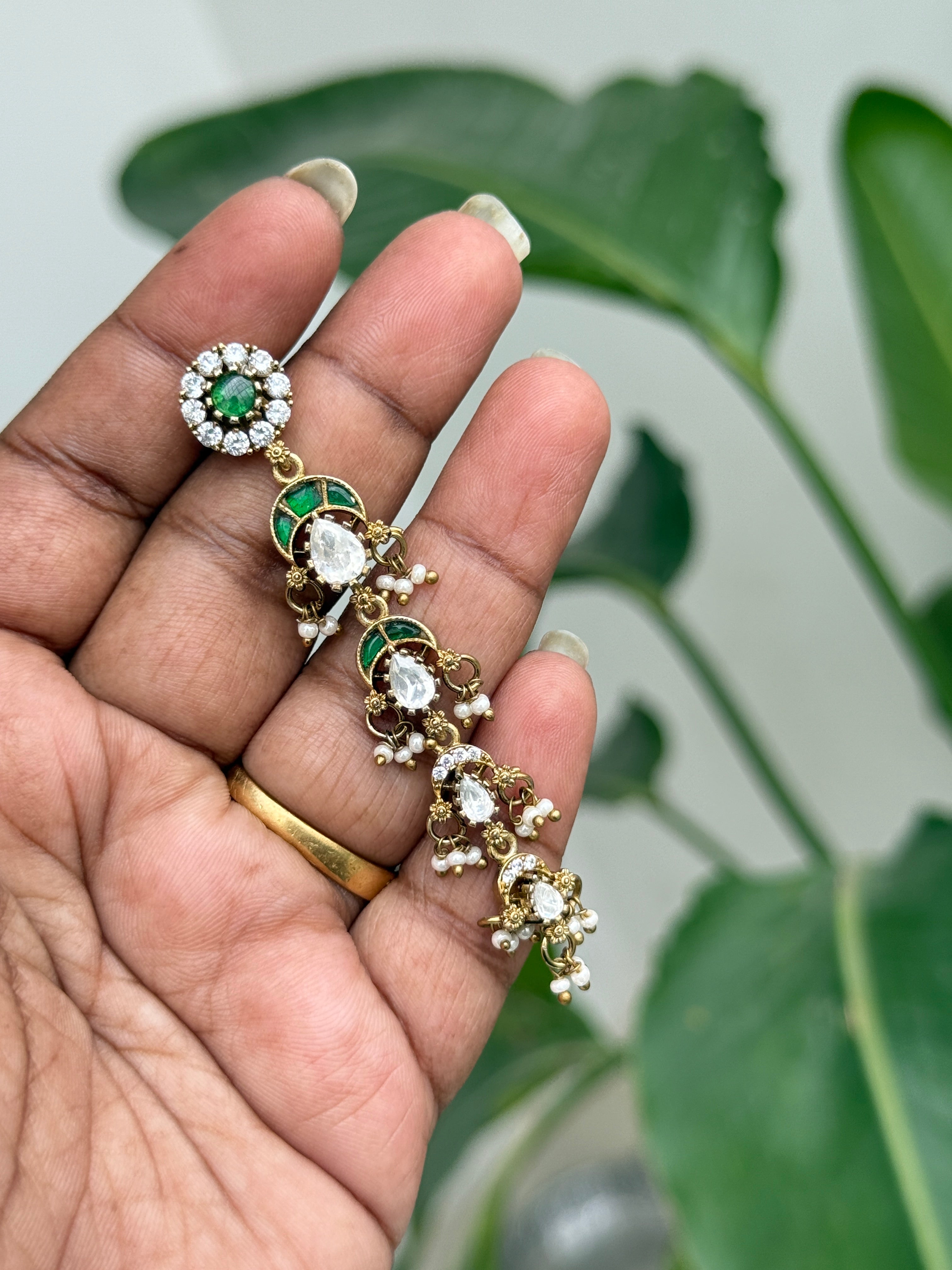 Er110 jadau Kundan tassels