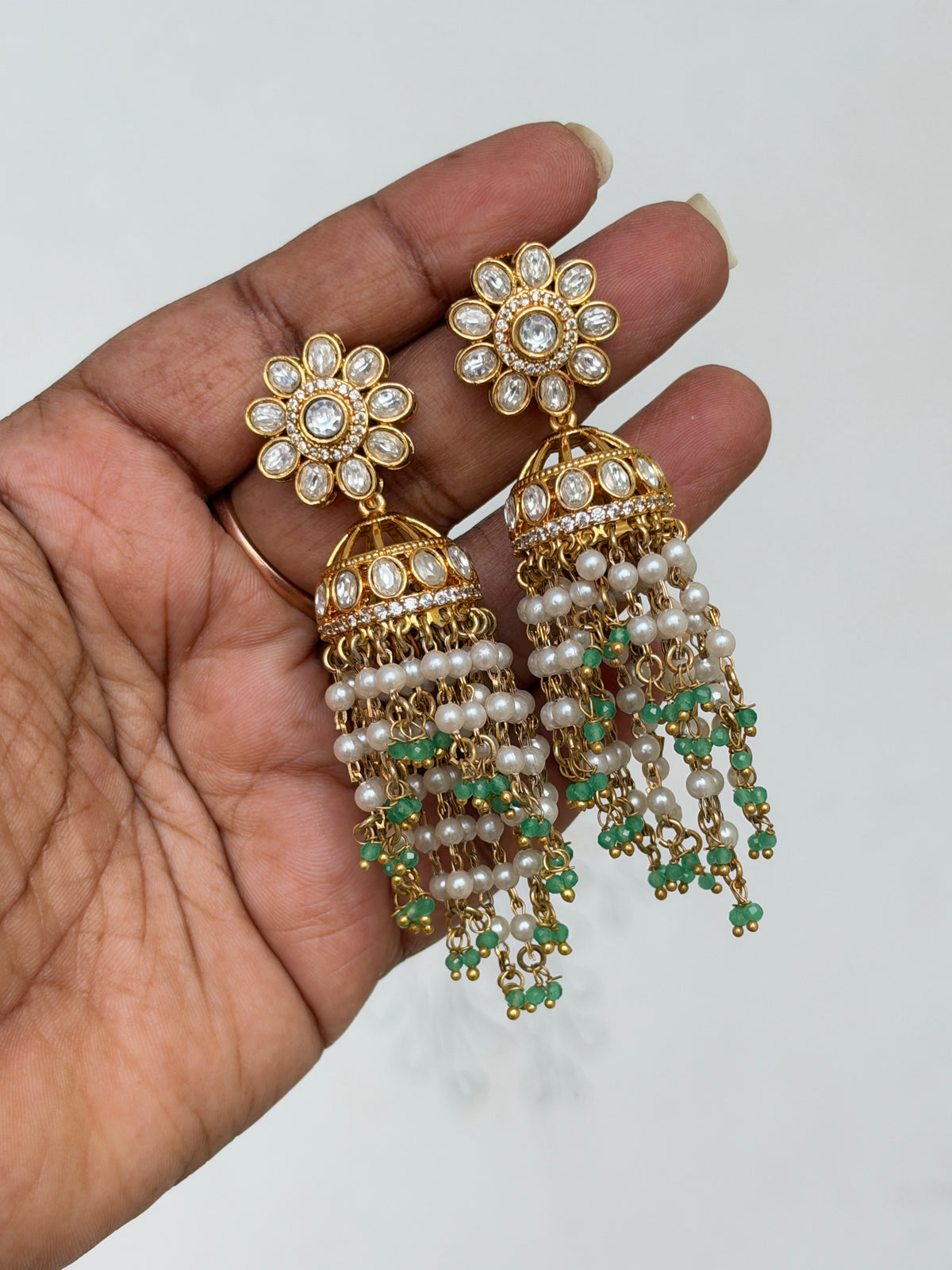 Er902 mossanite flower butta with pearls earrings