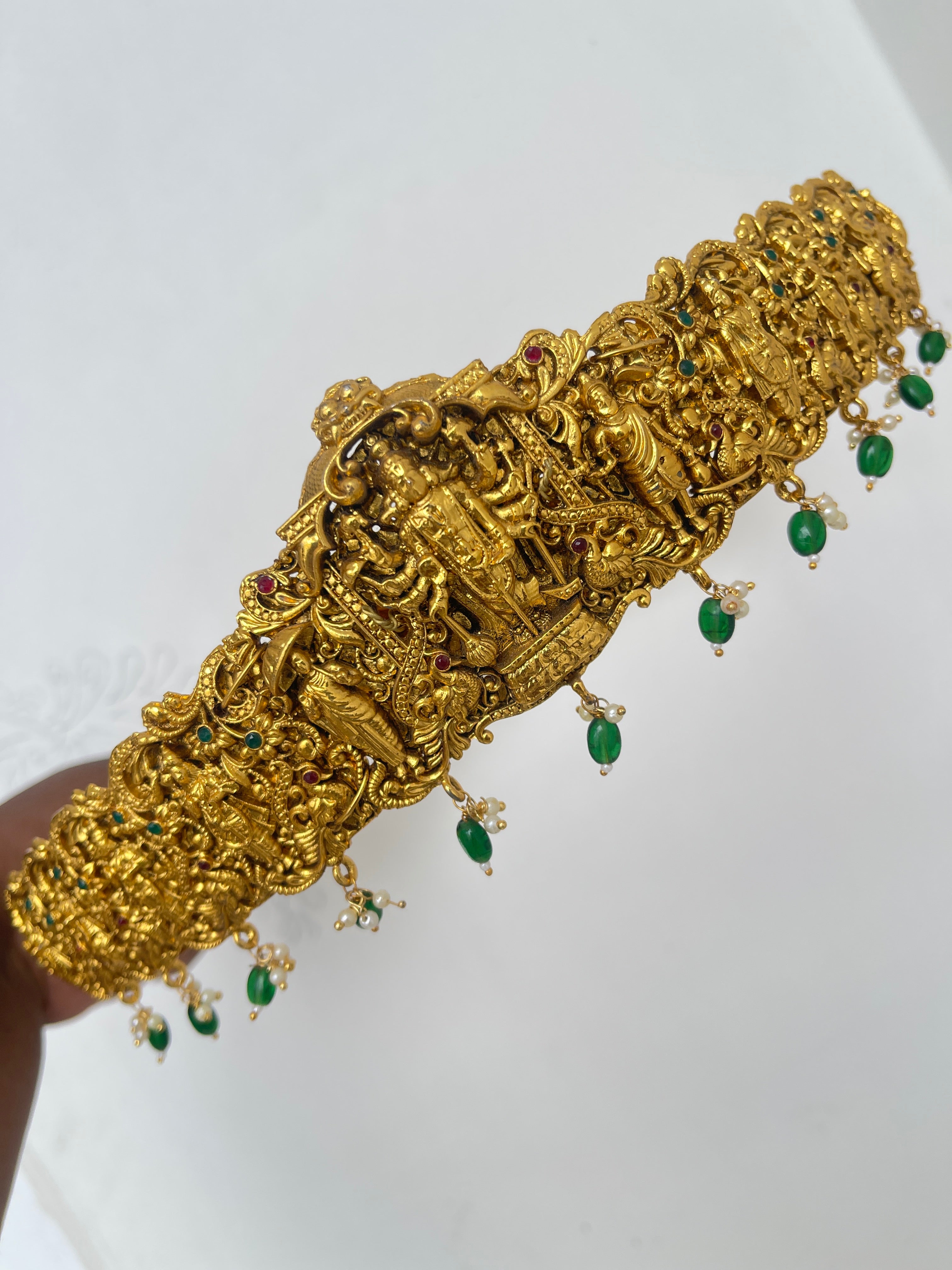 Adults hipbelt with green beads hb30001
