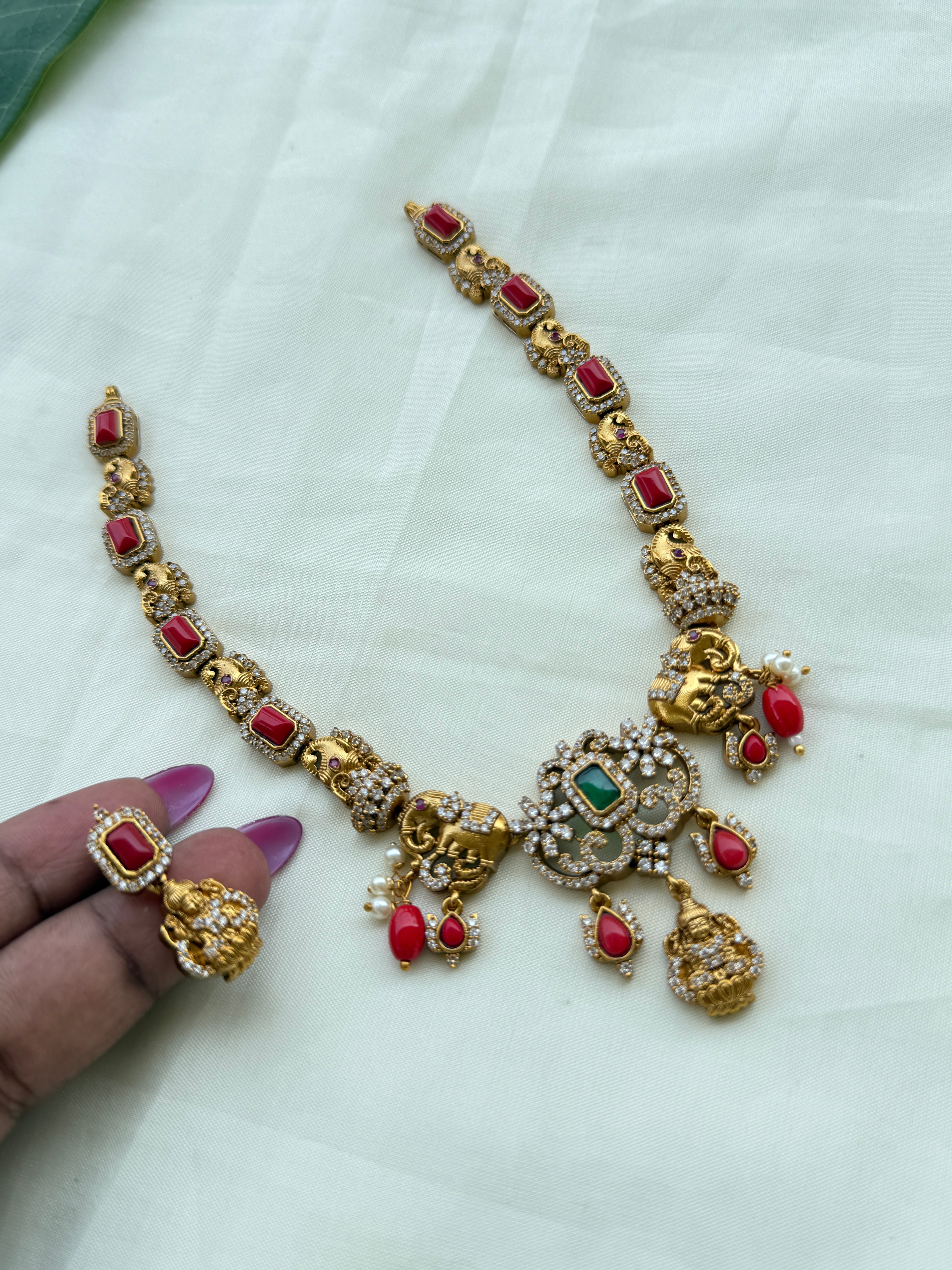 Ns263 elephant lakshmi Devi corals short neckset