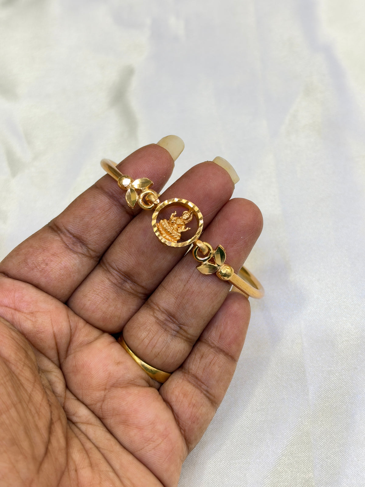 Ph825 Panchaloham unpolished Lakshmidevi leaf kada