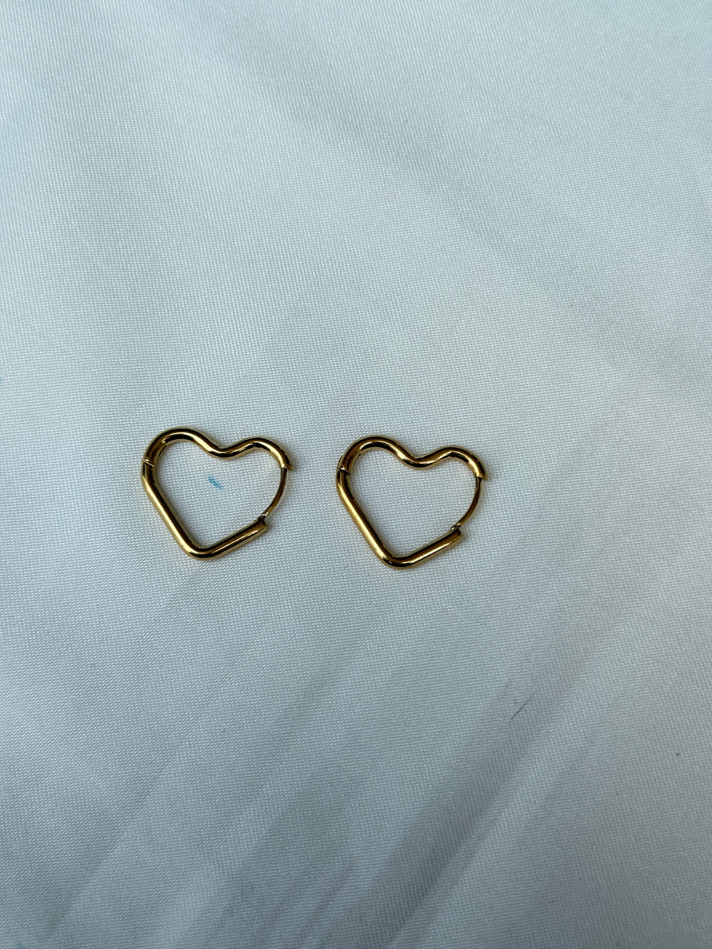 St040 anti tarnish hoops earrings