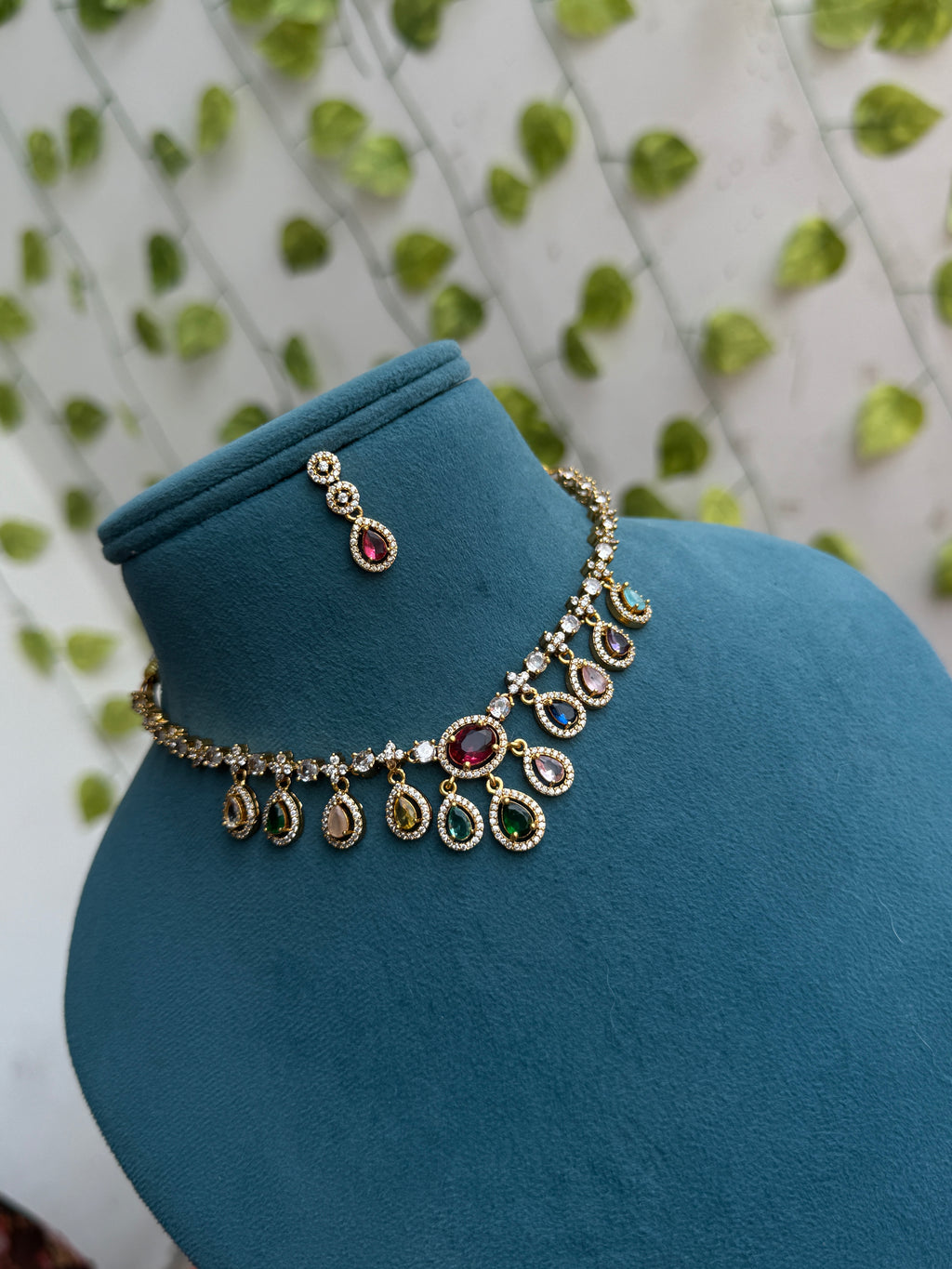 Ns876  multi short neckset with  drop earrings