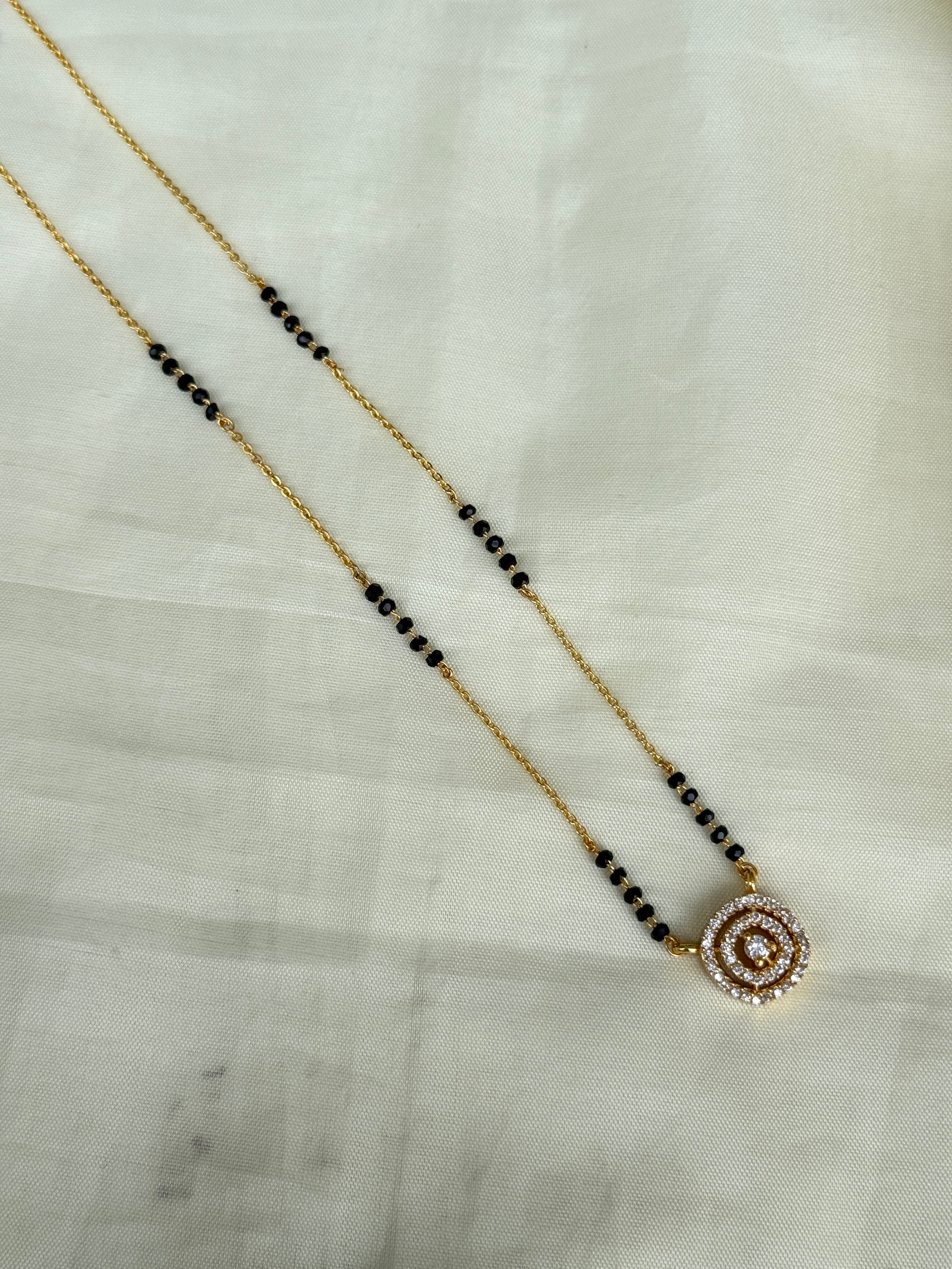 Bb020 square 16 inches short blackbeads