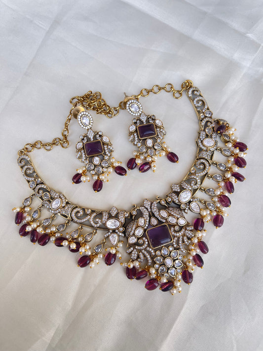 Victorian neckset