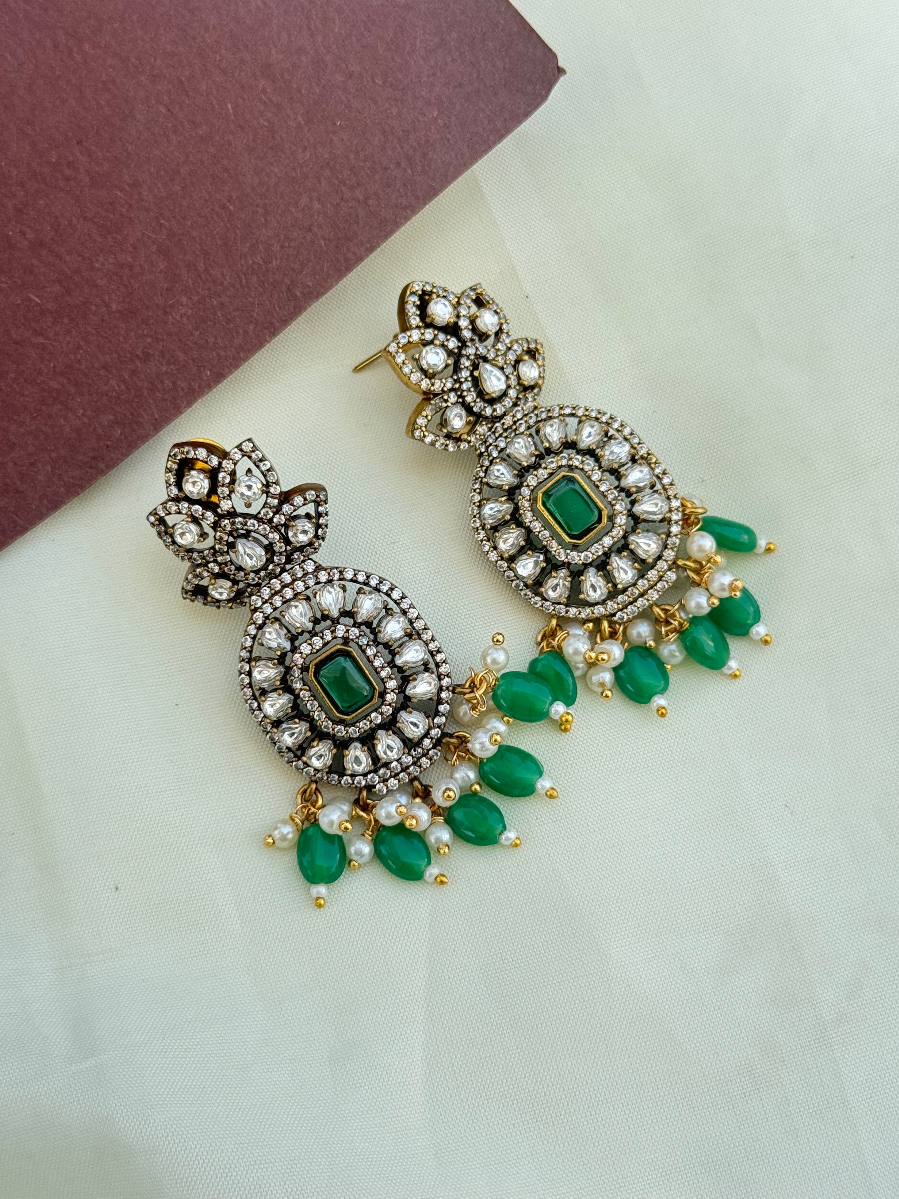Er2051 Victorian green beads earrings