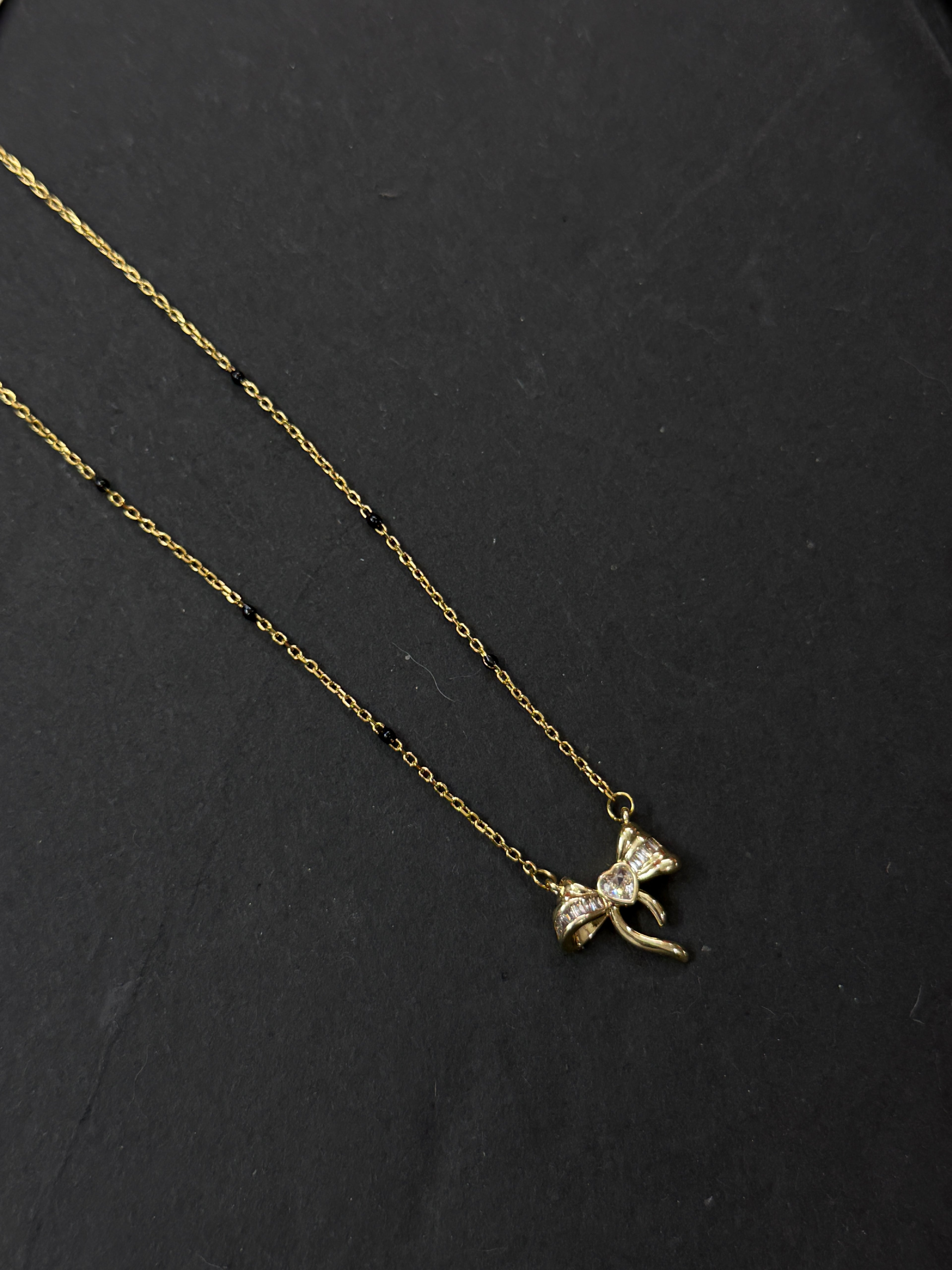 Bb039 Anti tarnish bow blackbeads