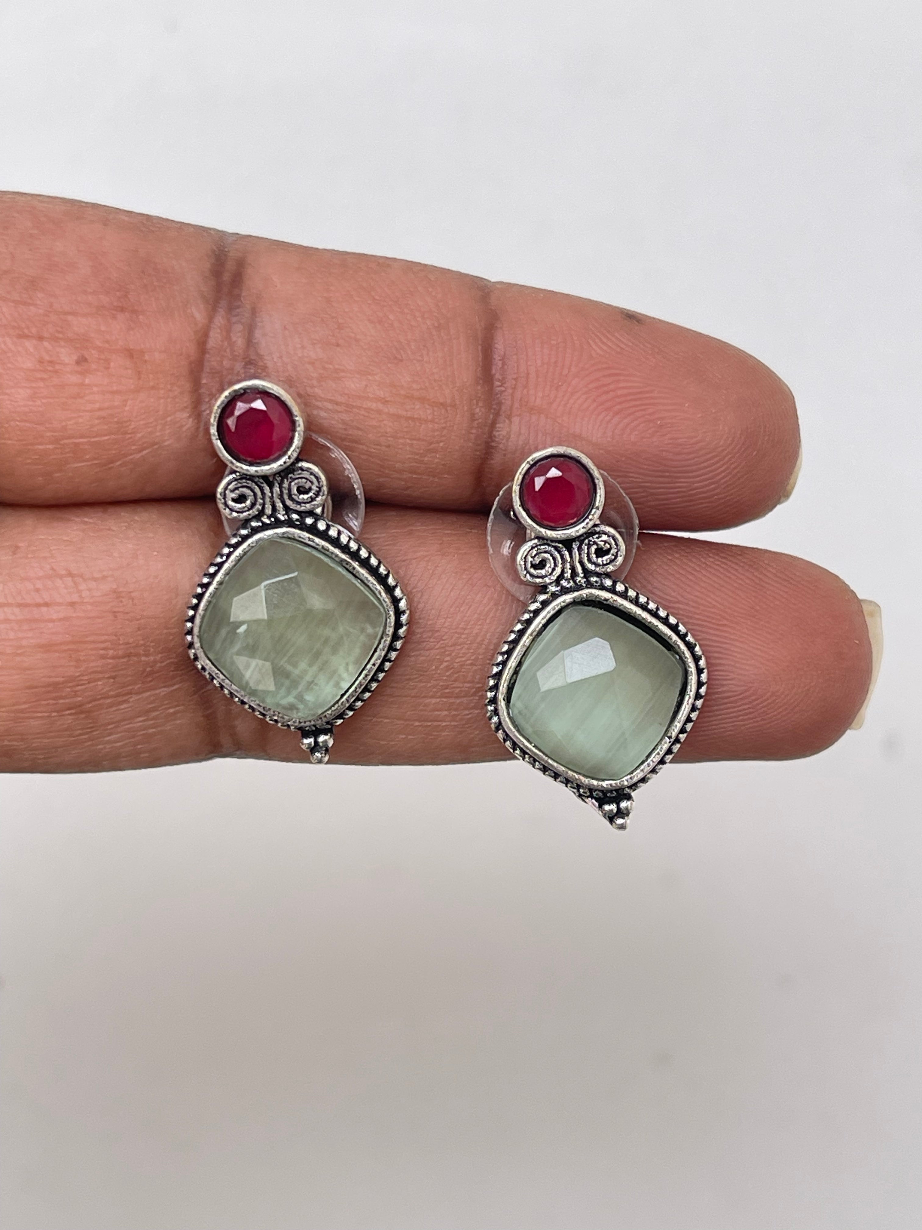Oxy Oxidised stud's