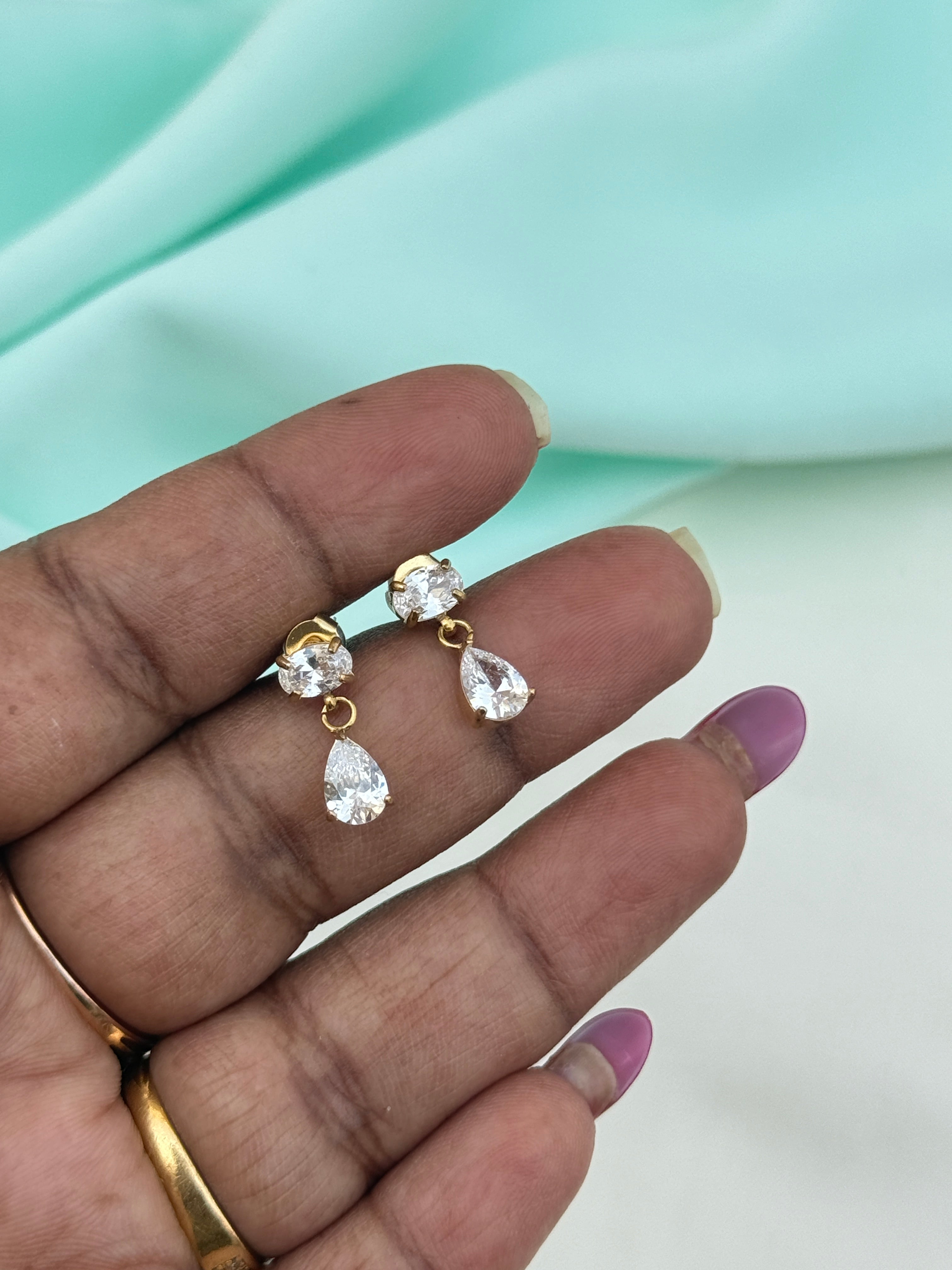 Er265 anti tarnish white stone earrings
