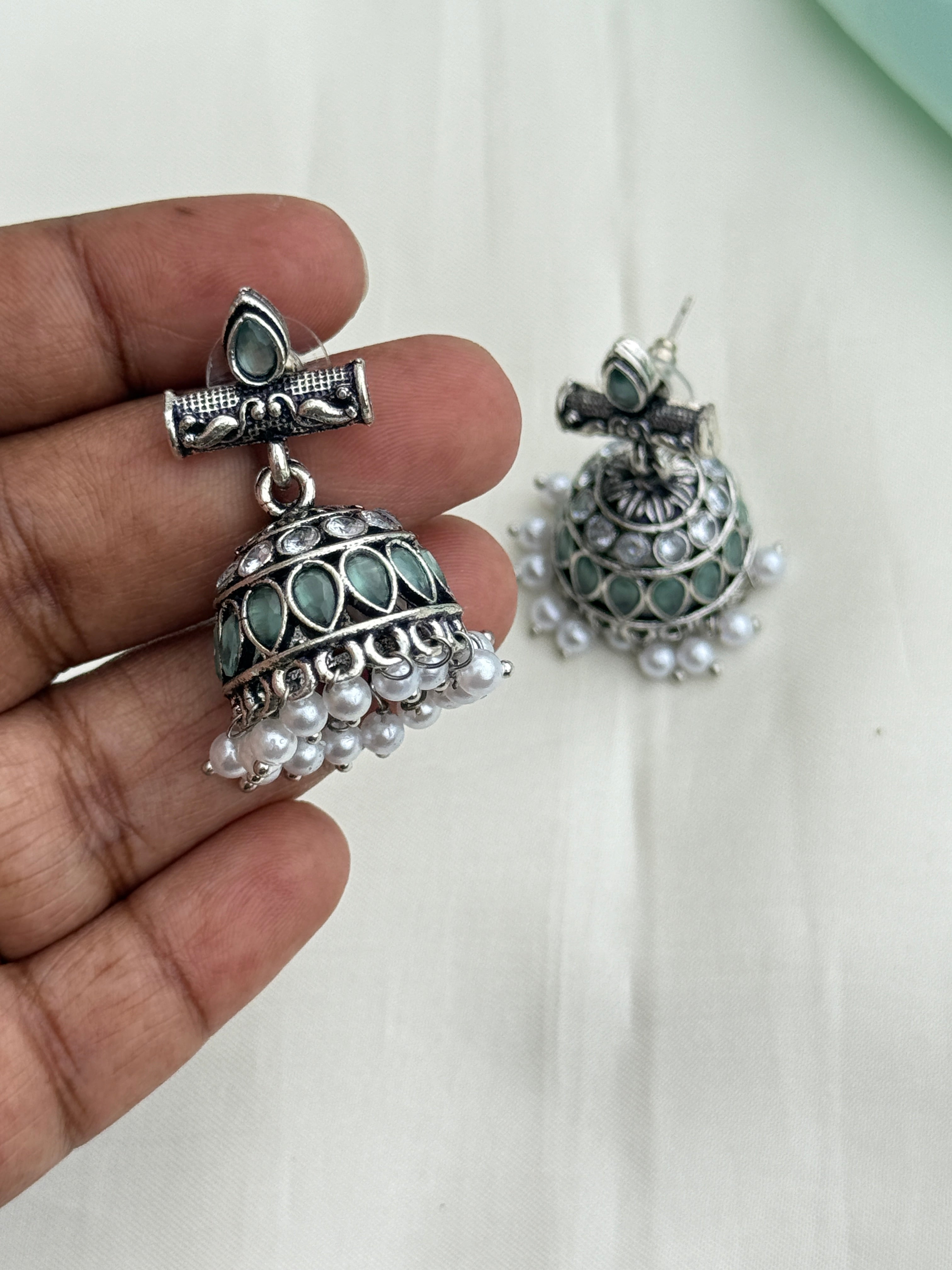 Er209 oxidised butta back push earrings