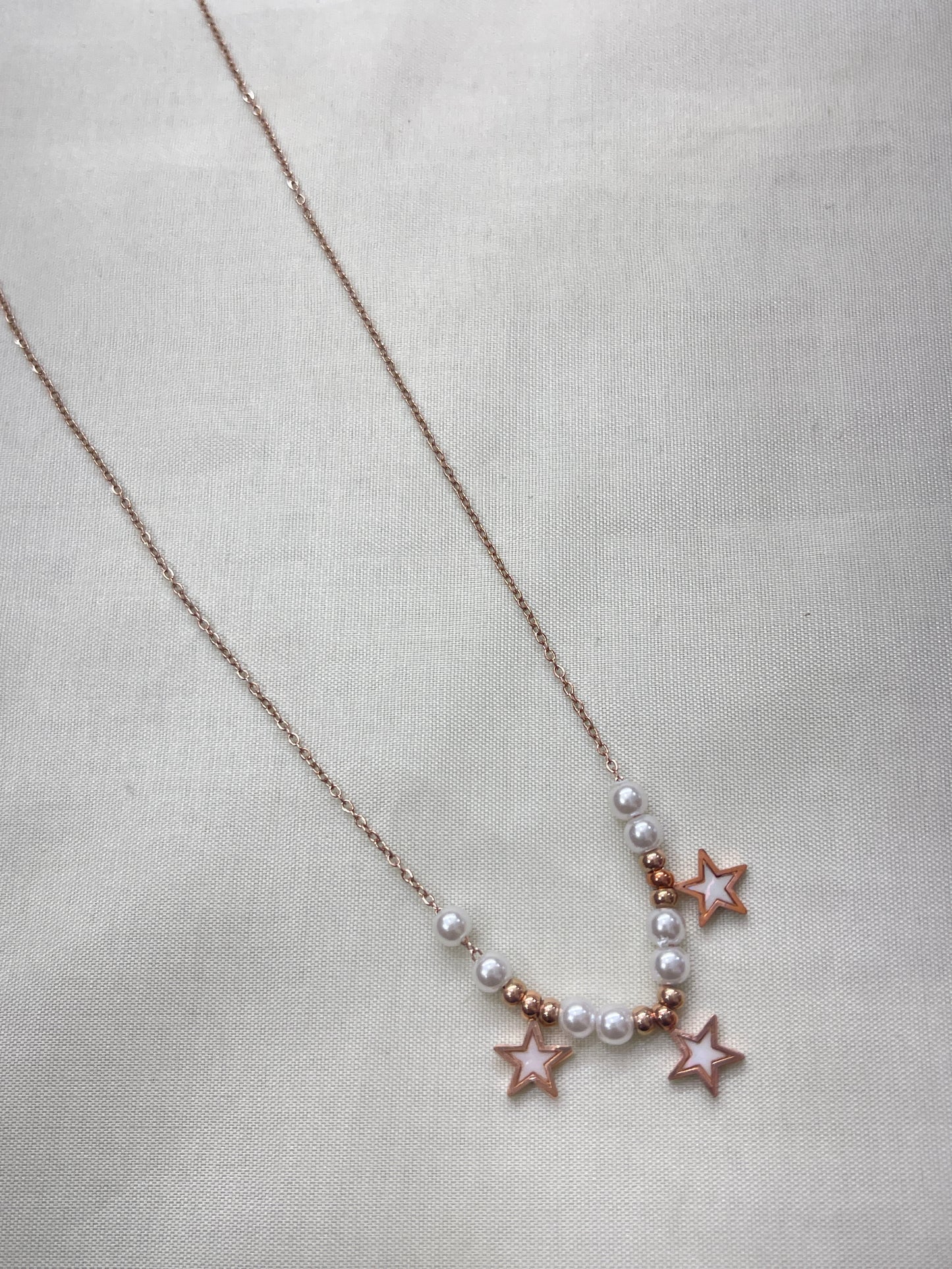 Star pearl neckline