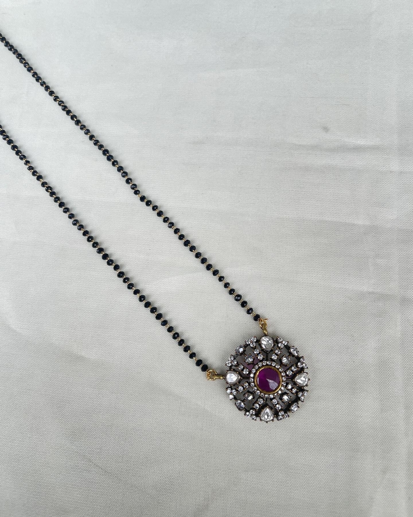 Single line blackbeads with Victorian pendant bb1709