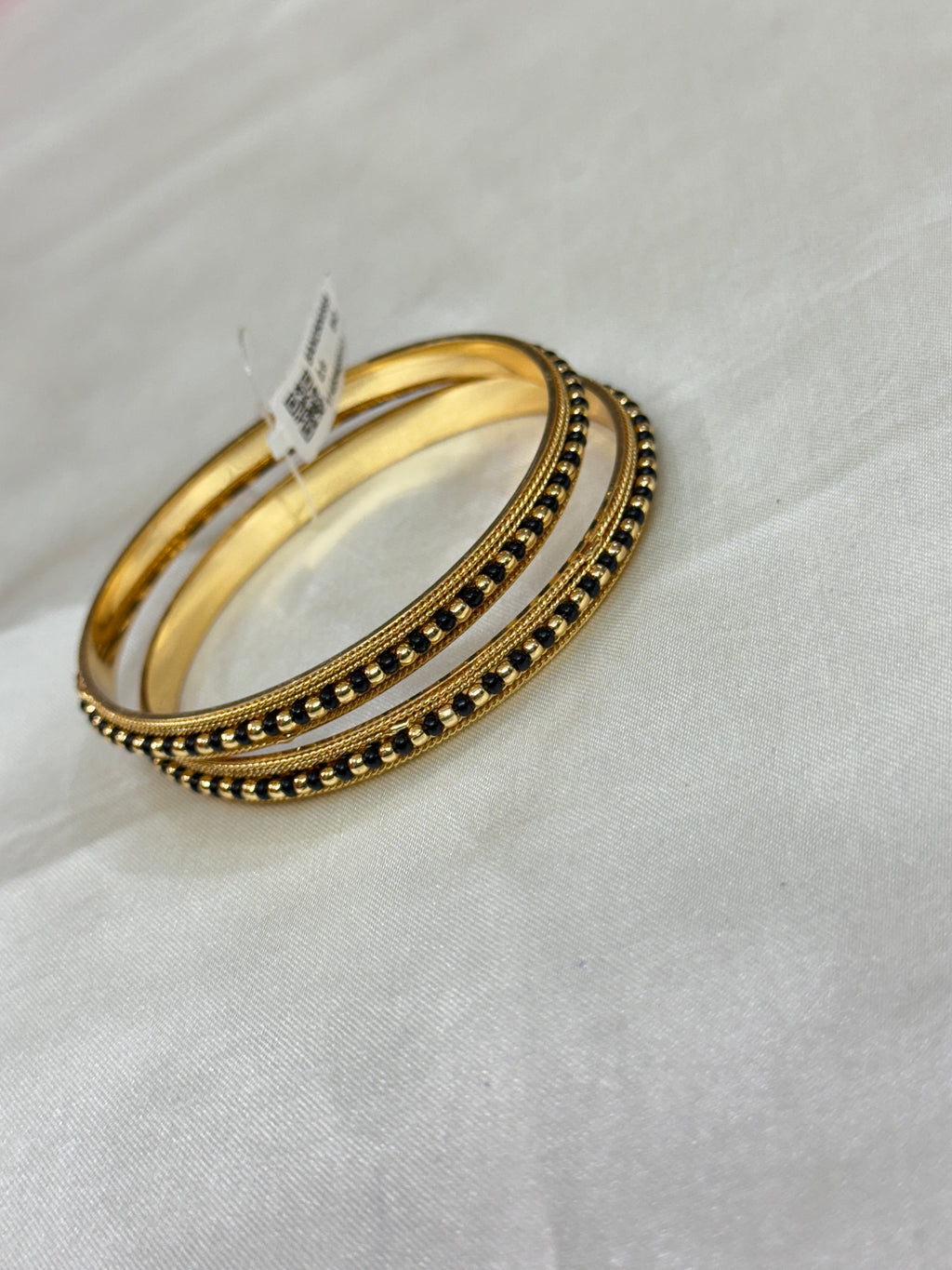Sb133 Black beads bangles