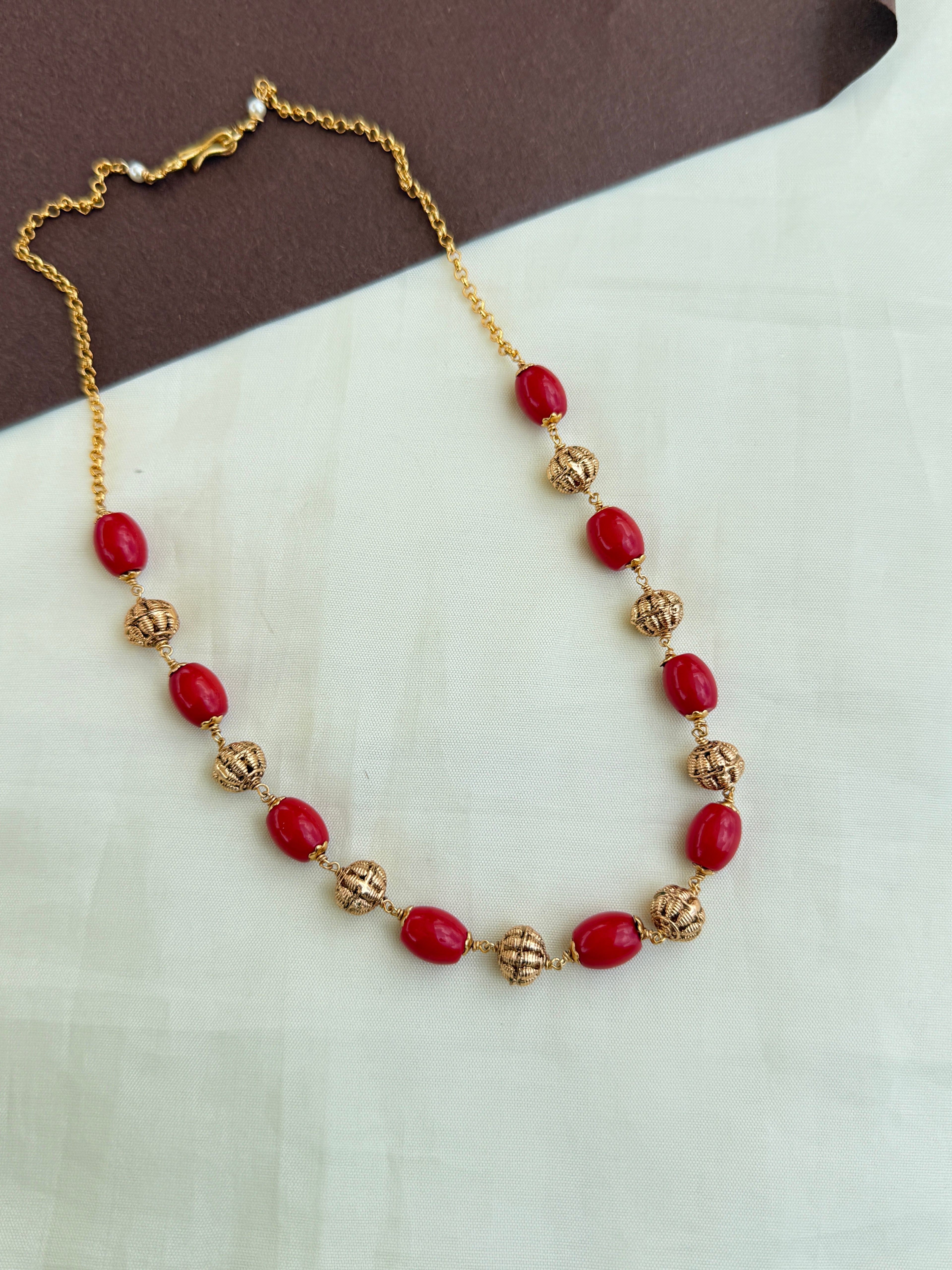 Bb0002 corals gold ball short chain