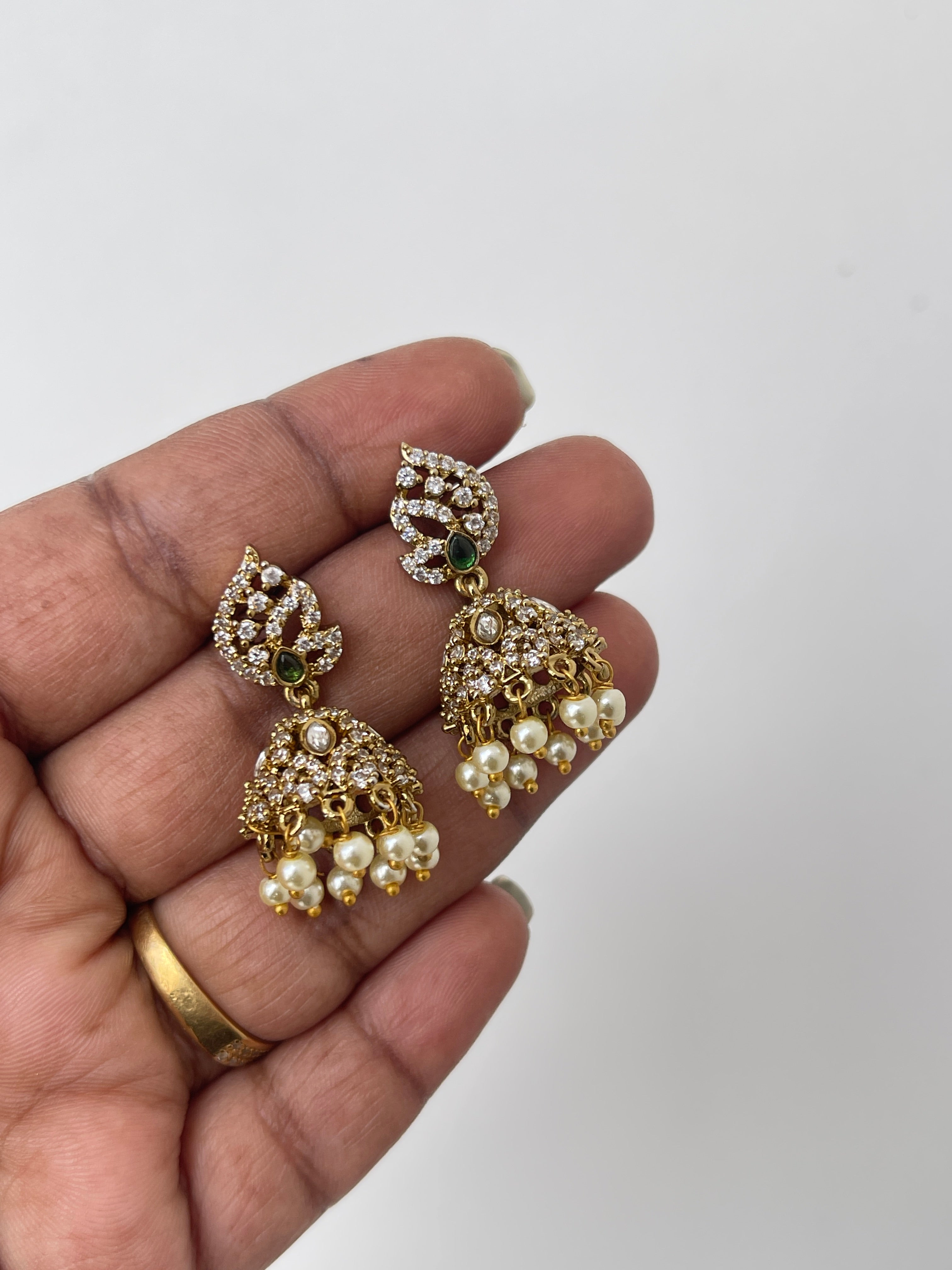 Victorian small butta earrings