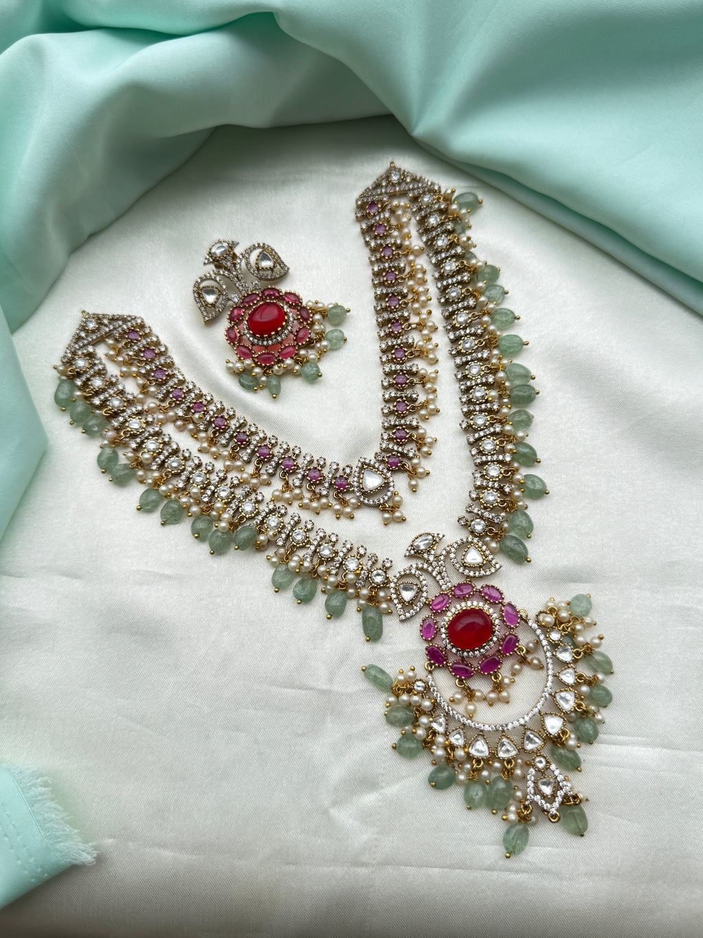 Unique Multi 2 layers neckset with flower earrings Ns244