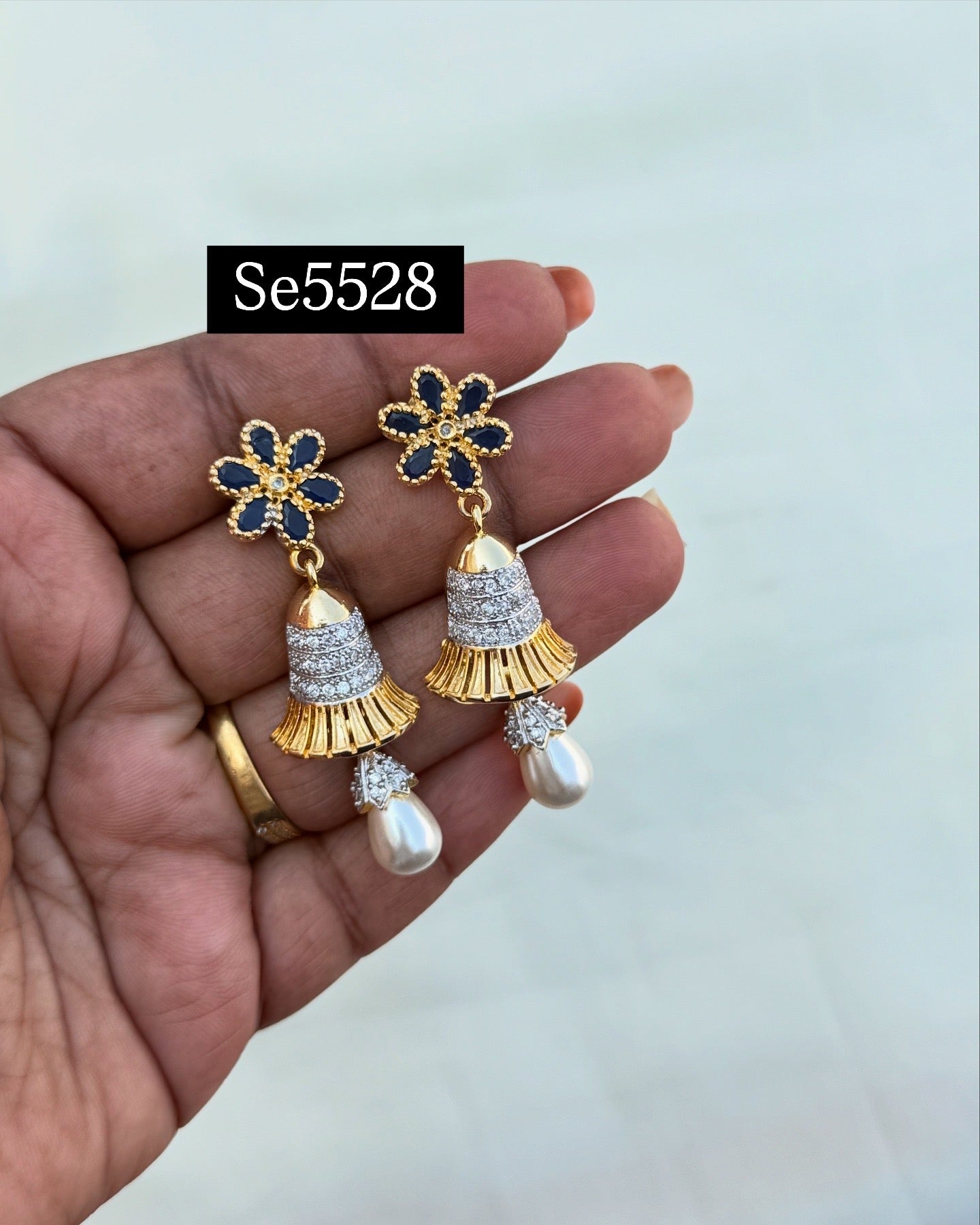 250/- sale Earrings