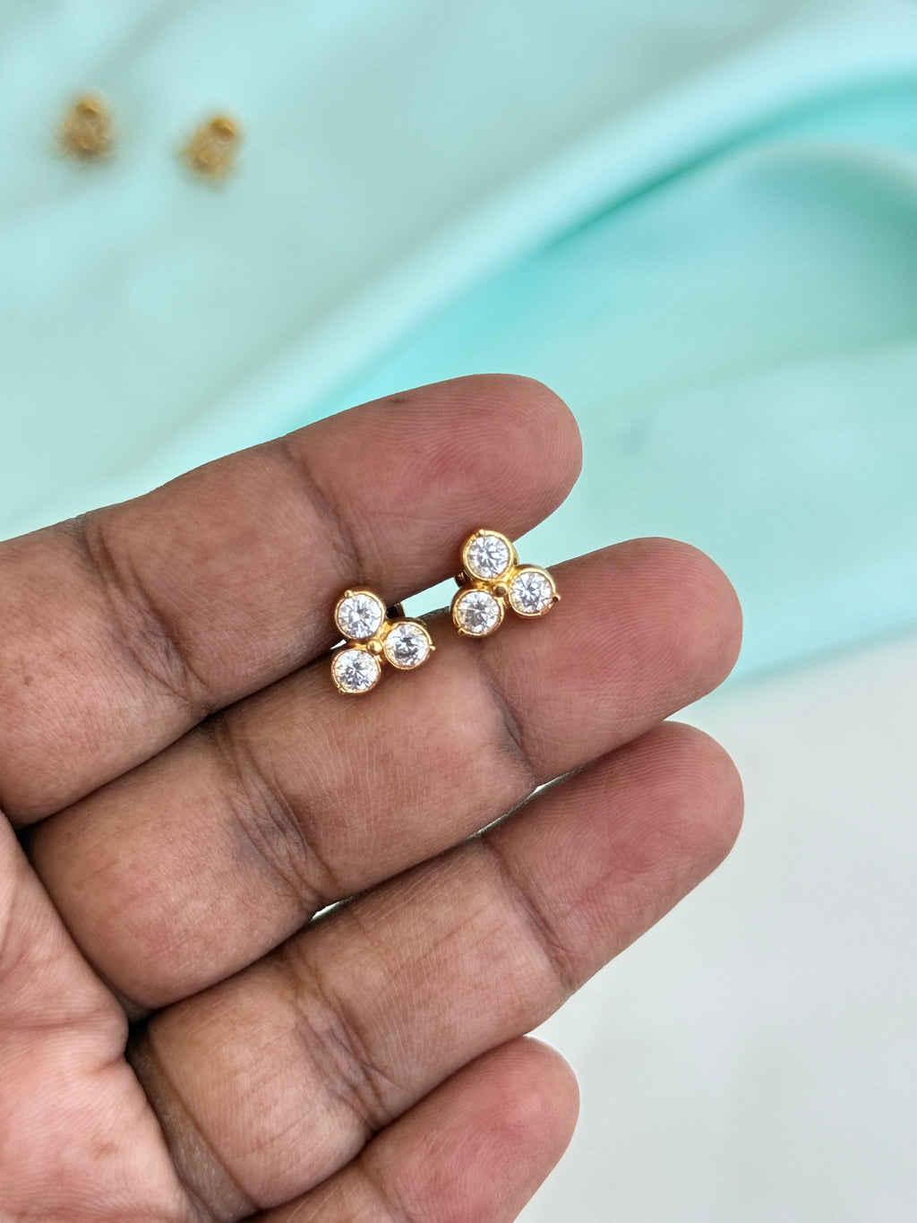 Ph175  panchaloham small 3 stone back screw  studs