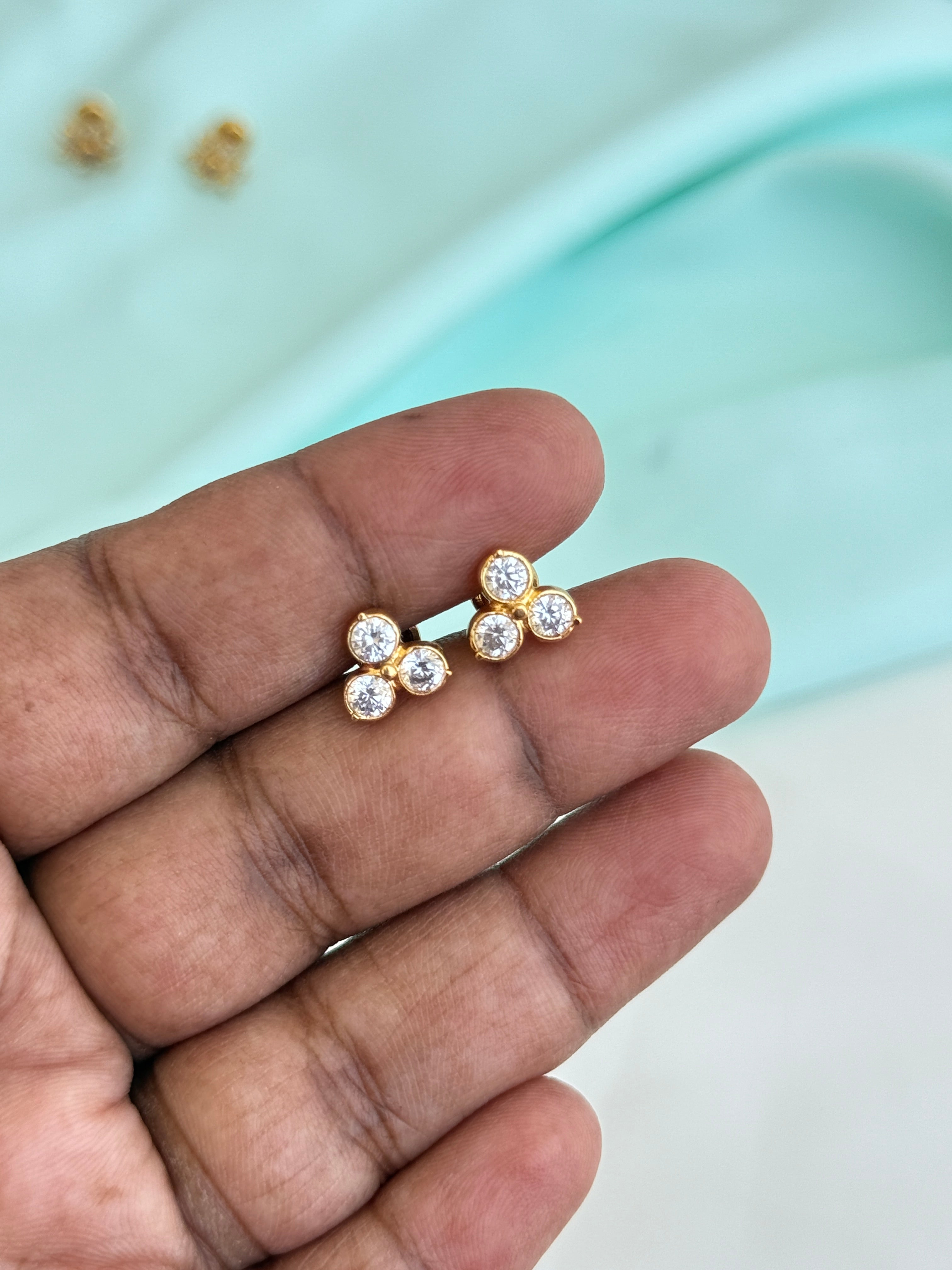Ph175  panchaloham small 3 stone back screw  studs