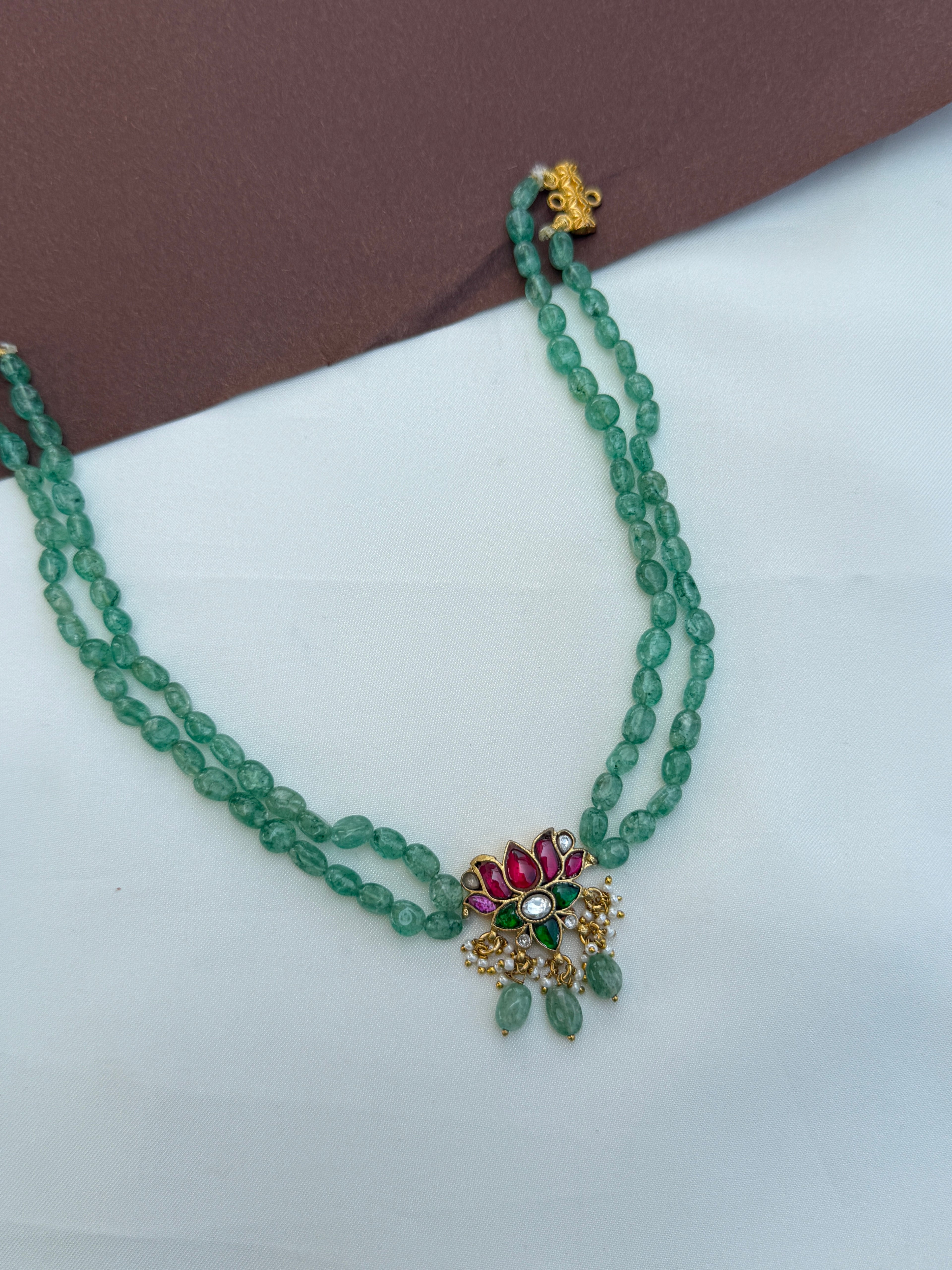 Ns725 jadau kundan lotus with green beads neckset