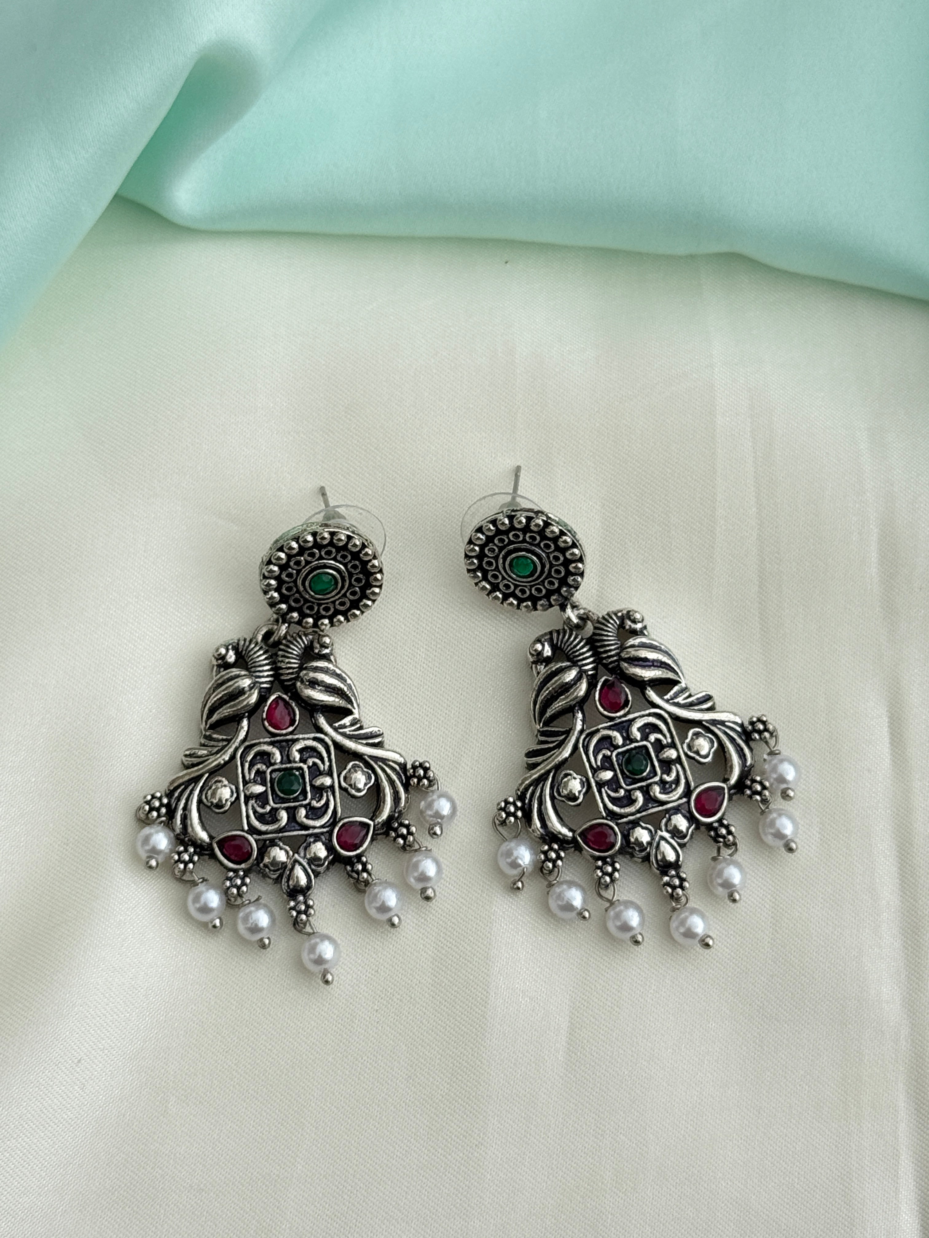 Er210 oxidised chandbalis earrings