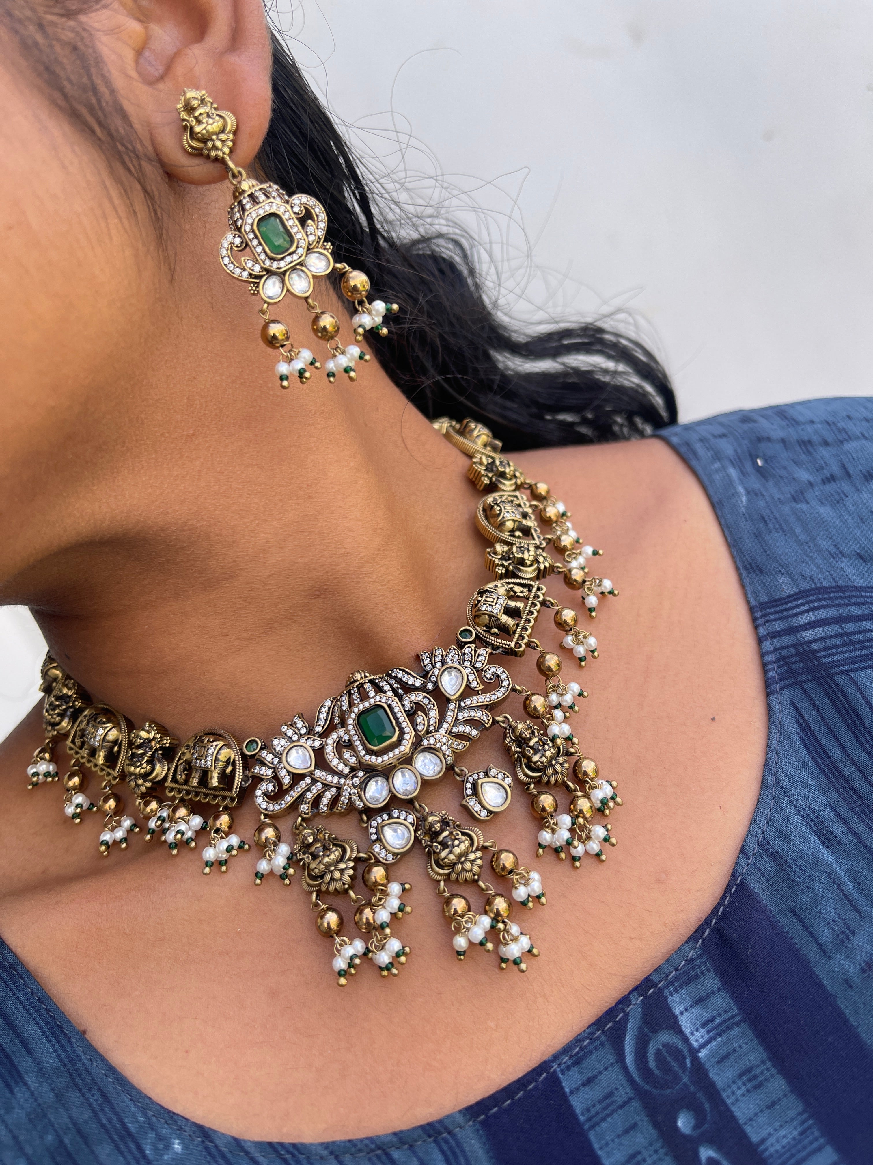 Ns1530 elephant Lakshmi Devi antique Victorian neckset..!