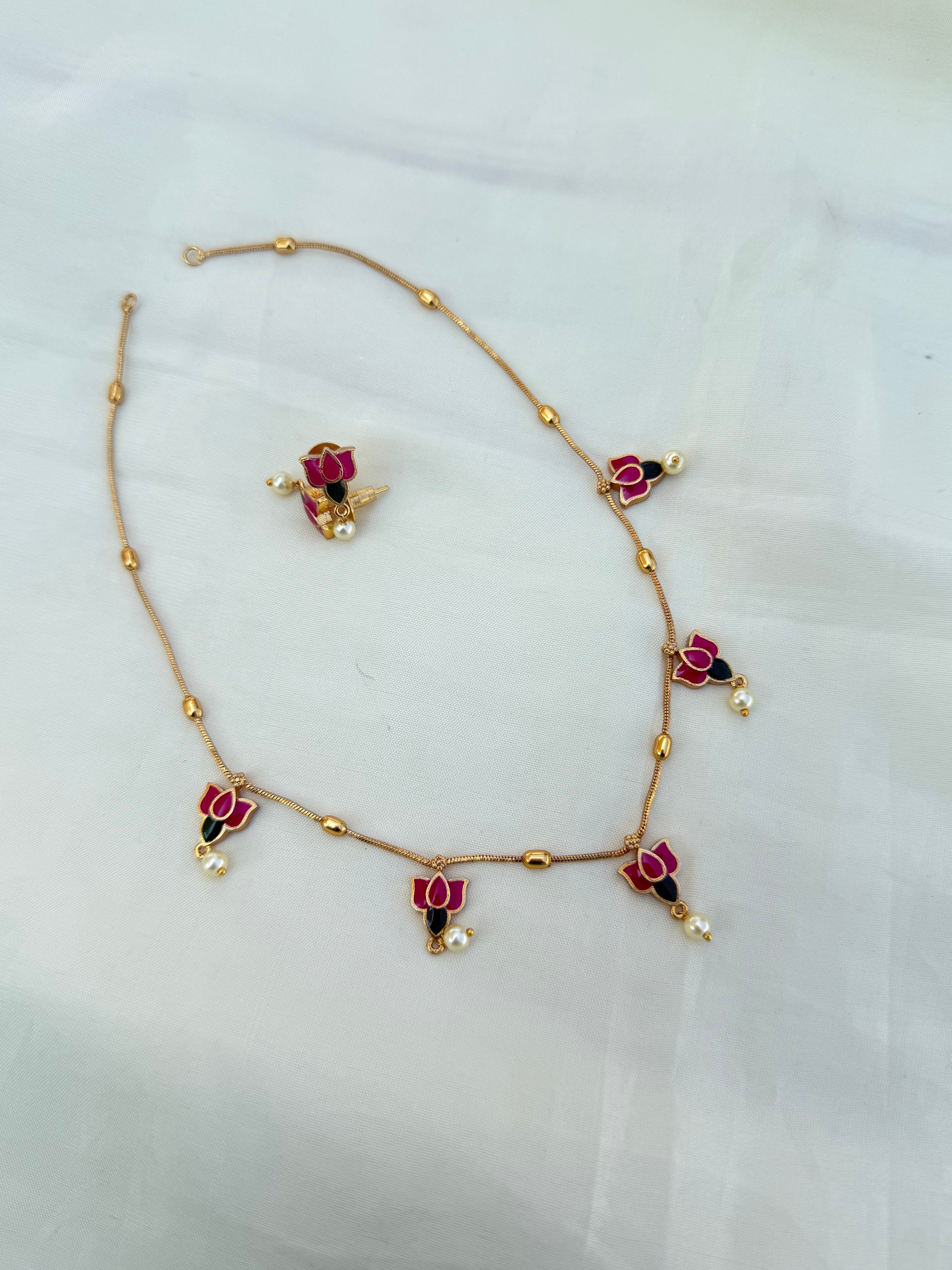 Ns0018 simple lotus Neckset with earrings