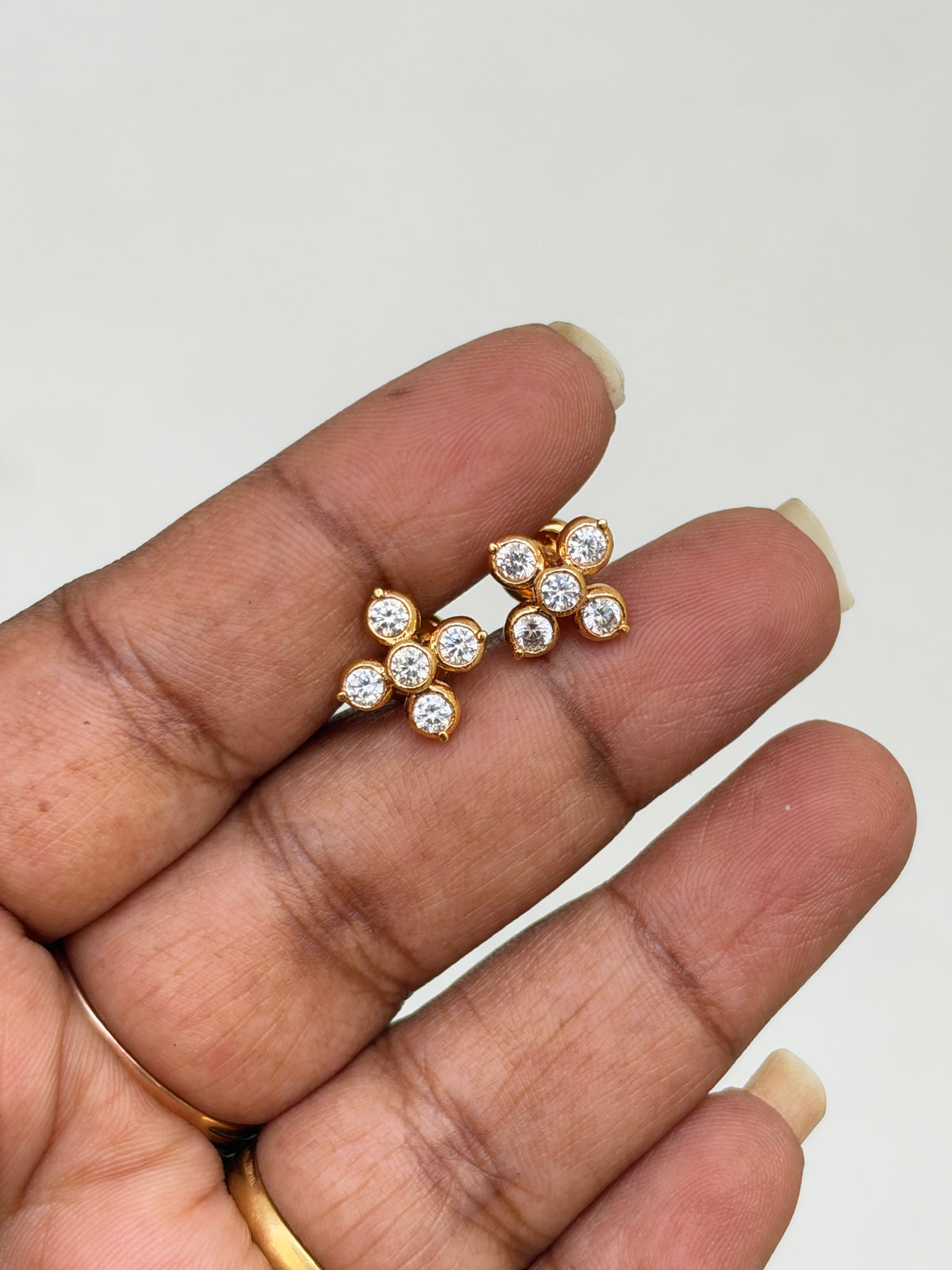 Ph902 panchaloham 5stones back screw studs