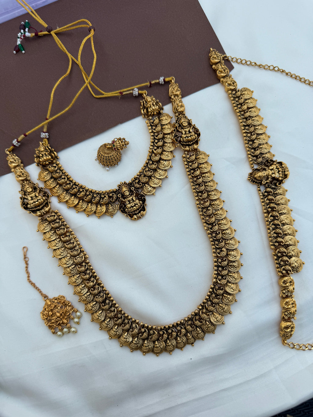 Bs261 Laksmi Devi kasulaperu bridal set hipchain and tikka