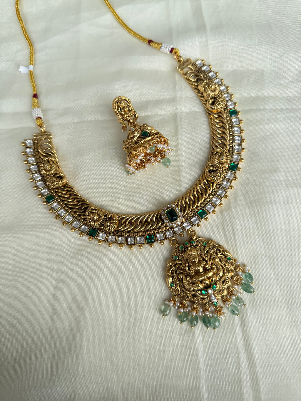 Green beads Jalebi Lakshmi Devi Neckset ns002