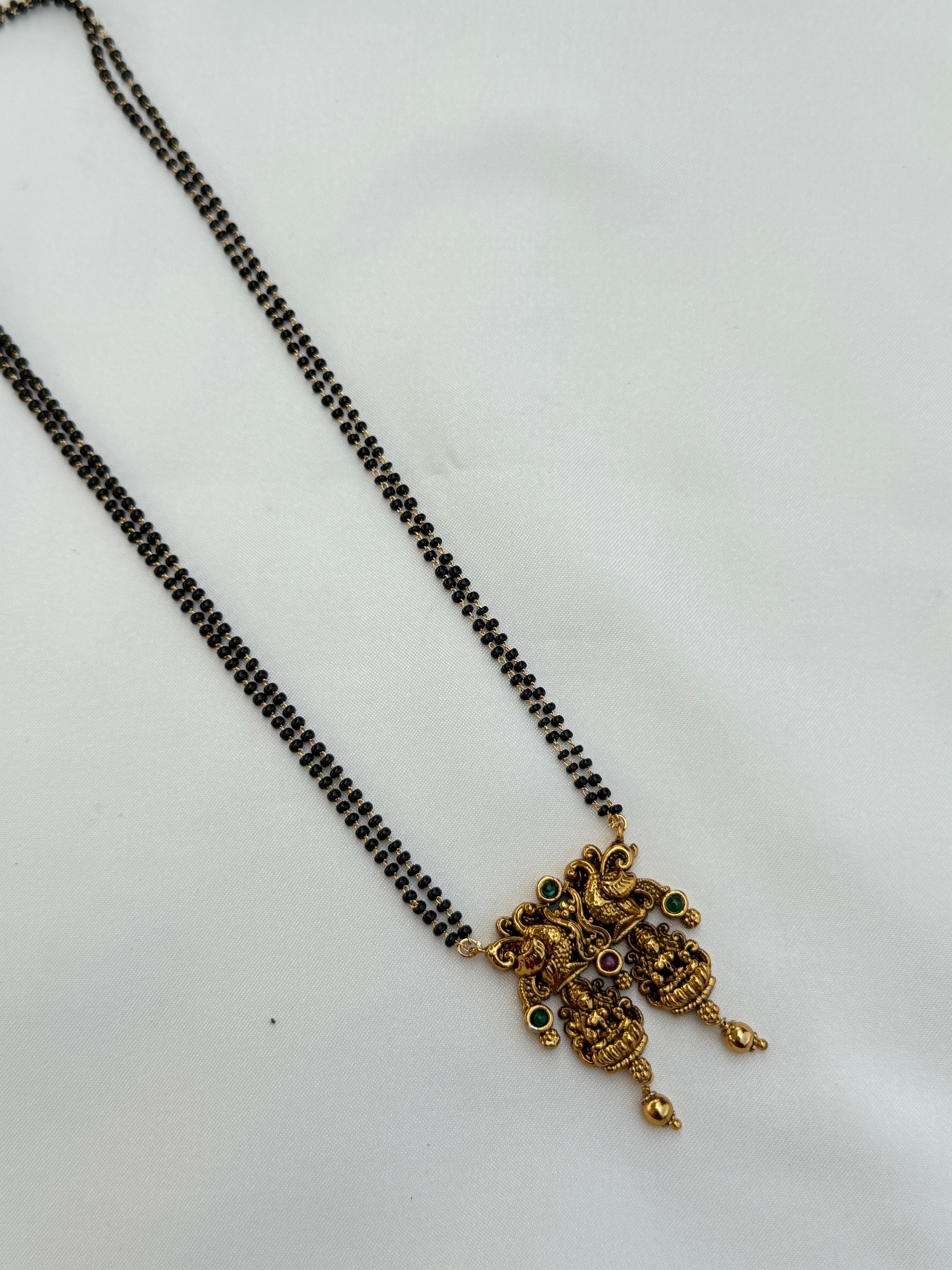Bb030 duel peacock Lakshmi Devi 2 lines Lakshmi Devi black beads