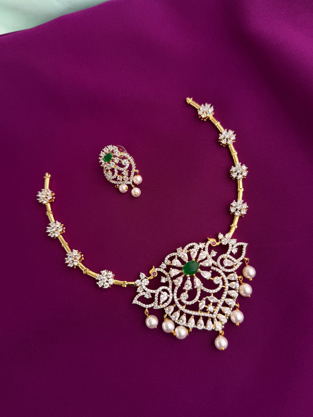 Emerald kante flower design Neckset with earrings ns299