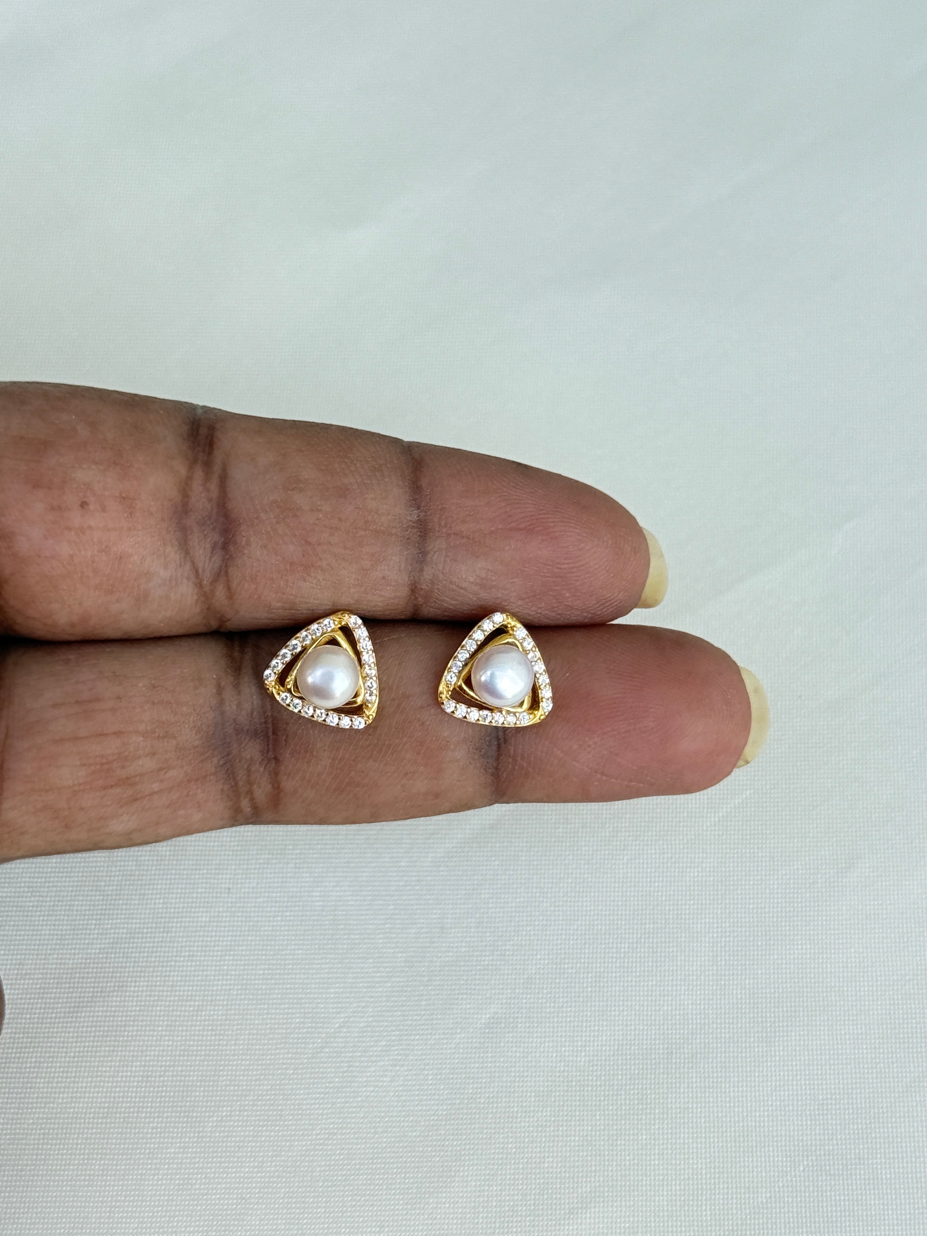 Se016 92.5 silver hallmark triangle shape pearl studs – Yuvi_Collections