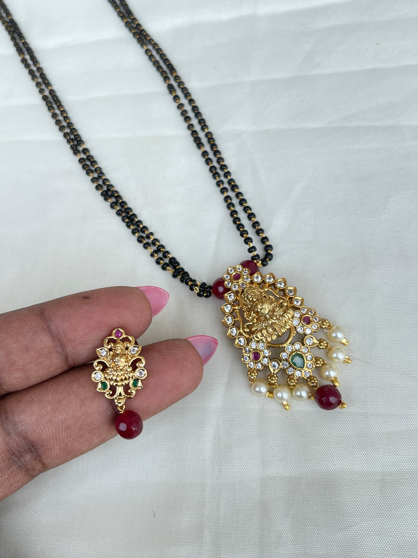 2 lines short blackbeads with Lakshmi Devi pendant with earrings