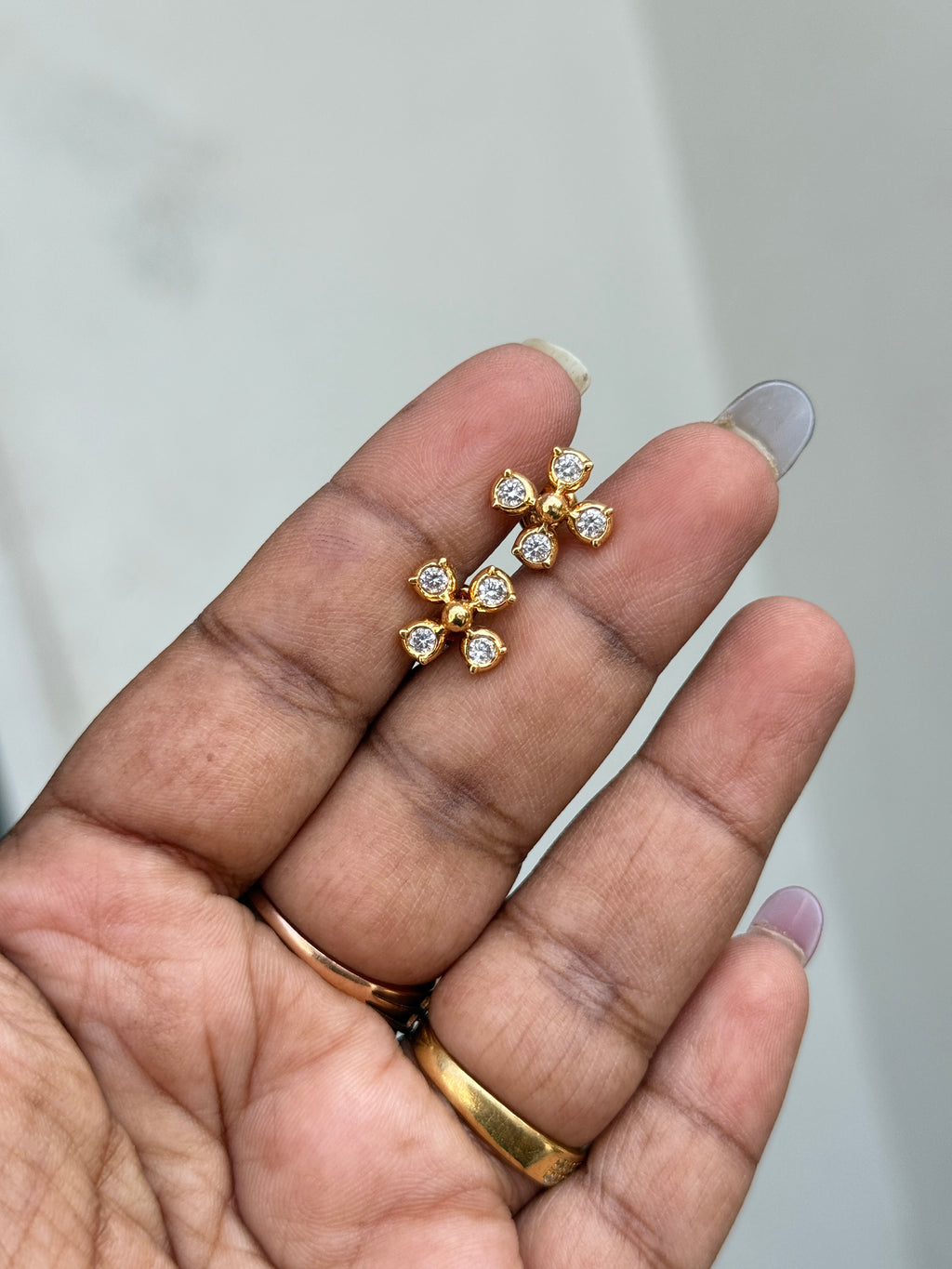 Ph270 4 petals panchaloham backscrew studs