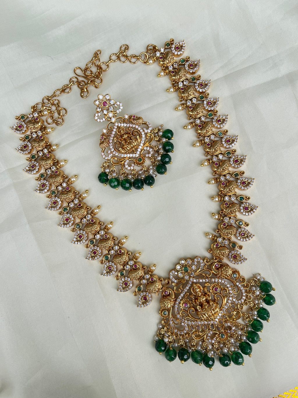 3/th green beads Lakshmi haram