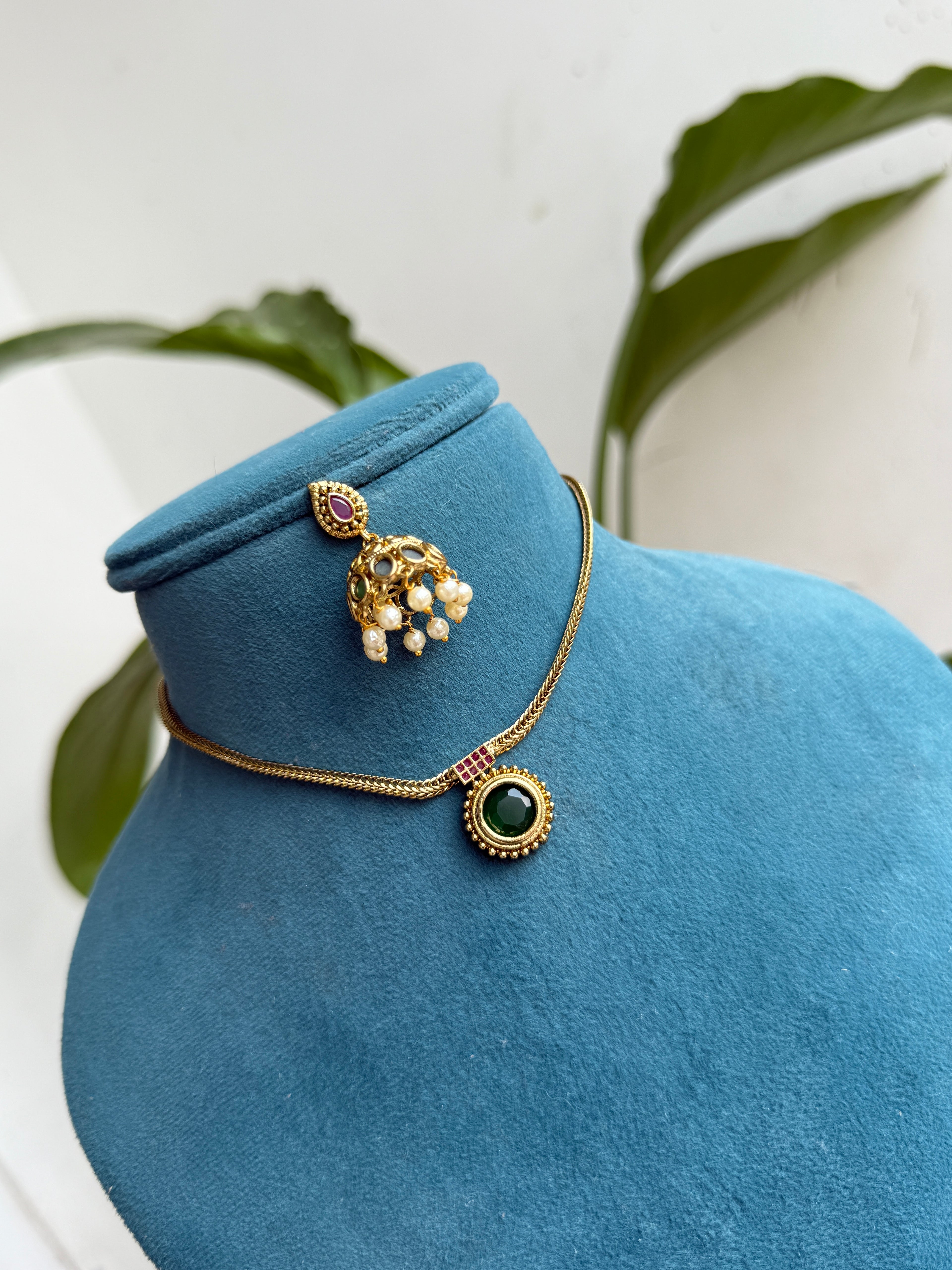 Ns454 green pendant naan thread with earrings