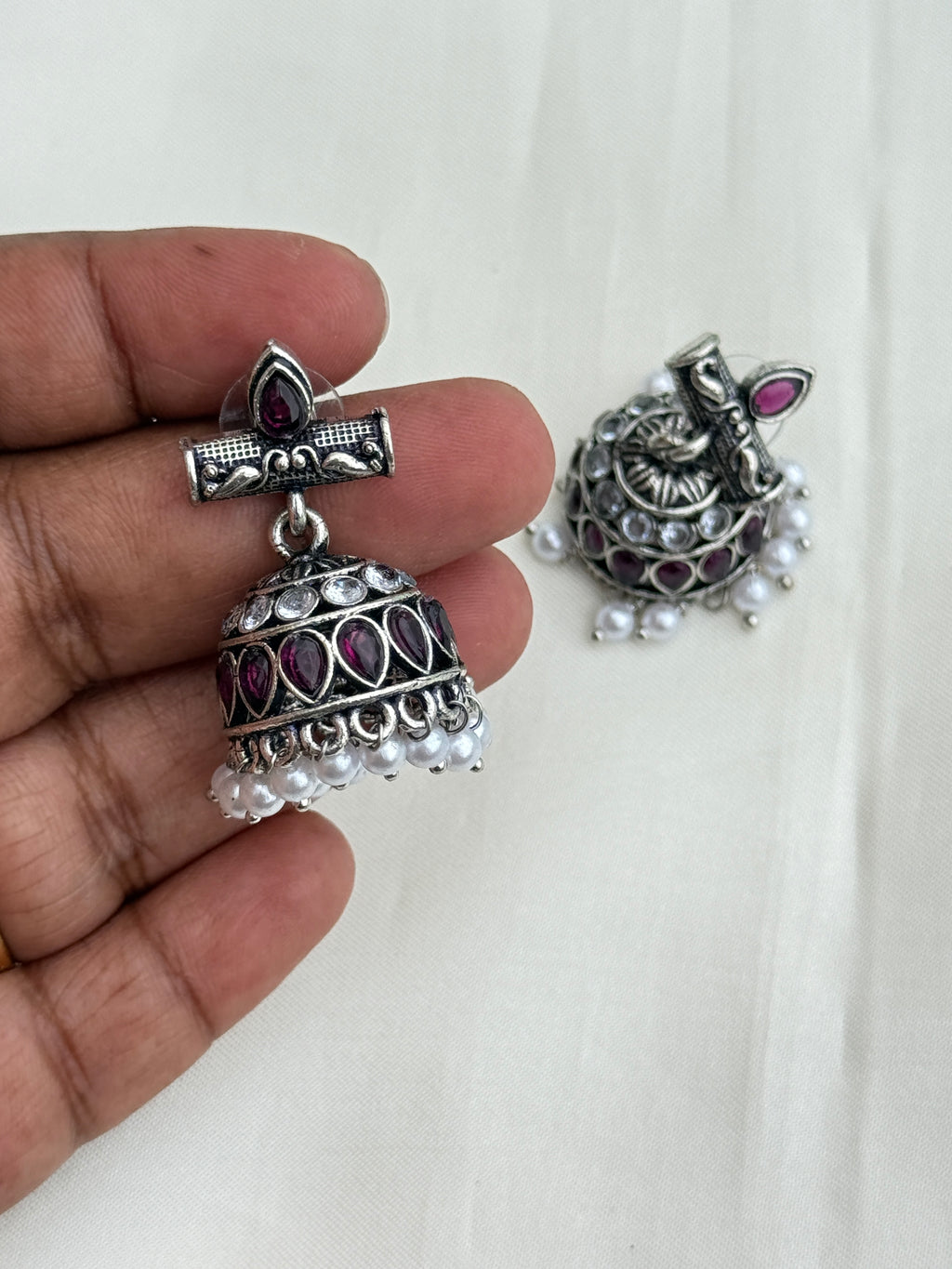 Er209 oxidised butta back push earrings