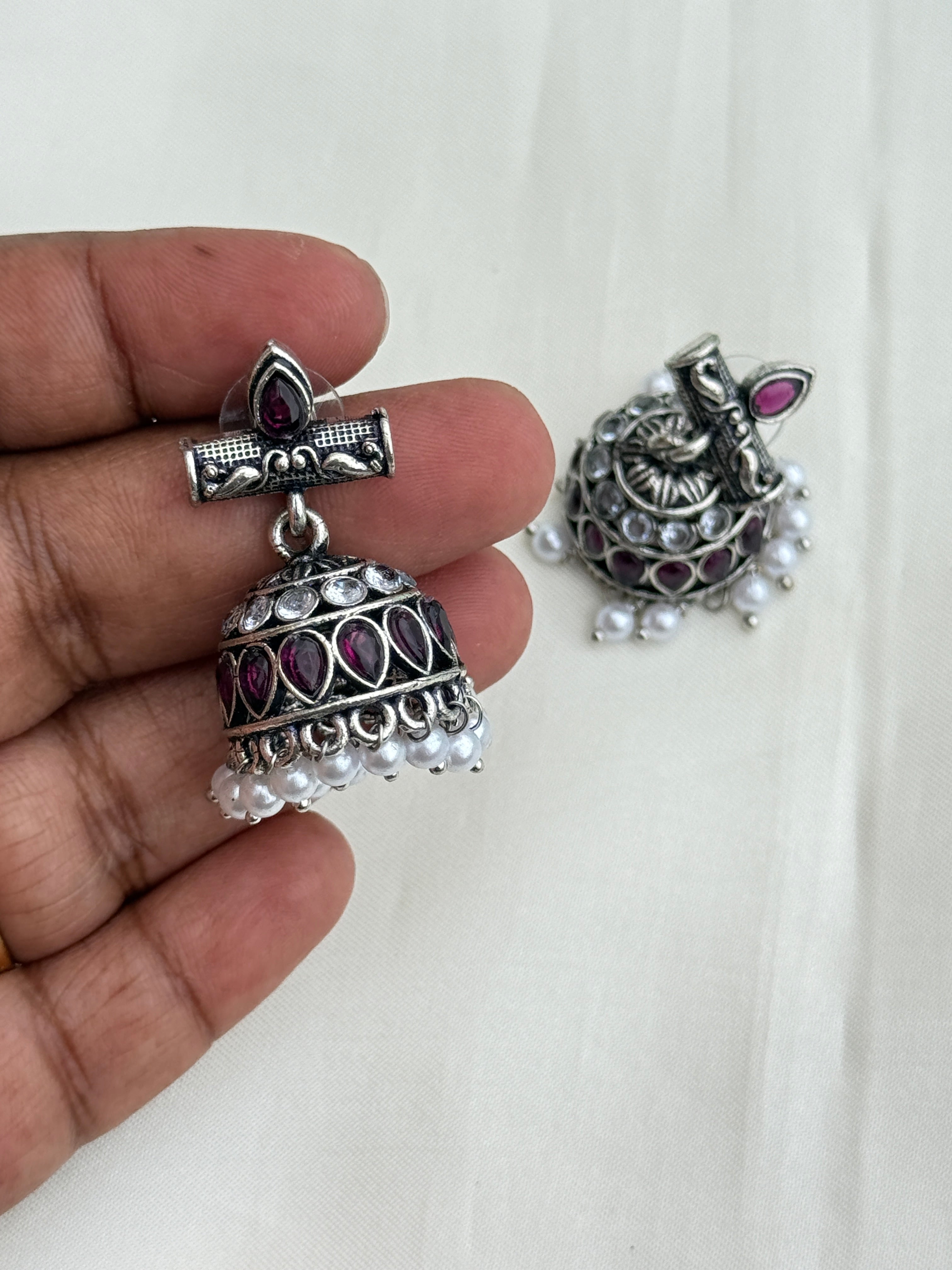 Er209 oxidised butta back push earrings