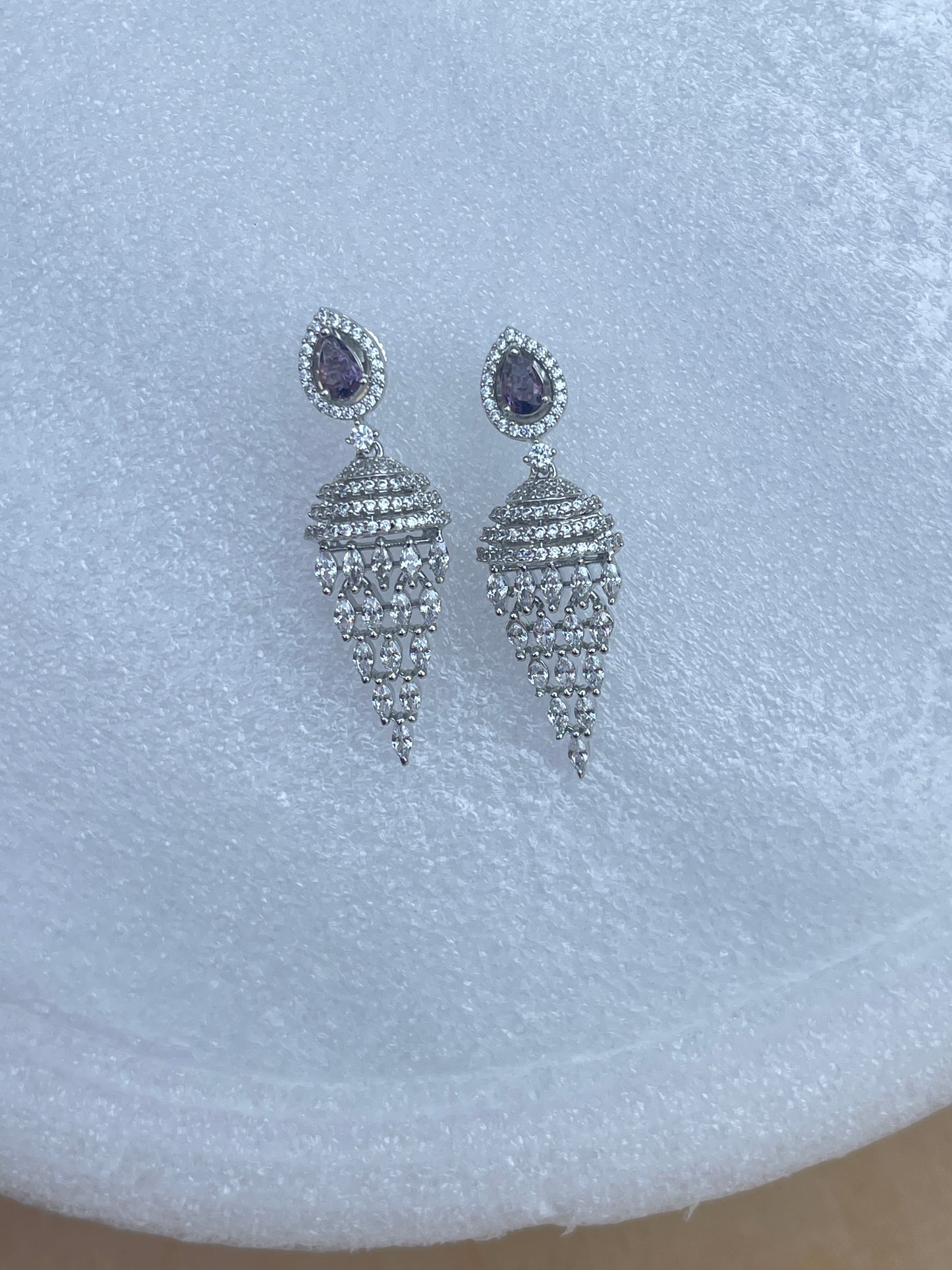 Lightweight zircon Western earrings in purple and light pink