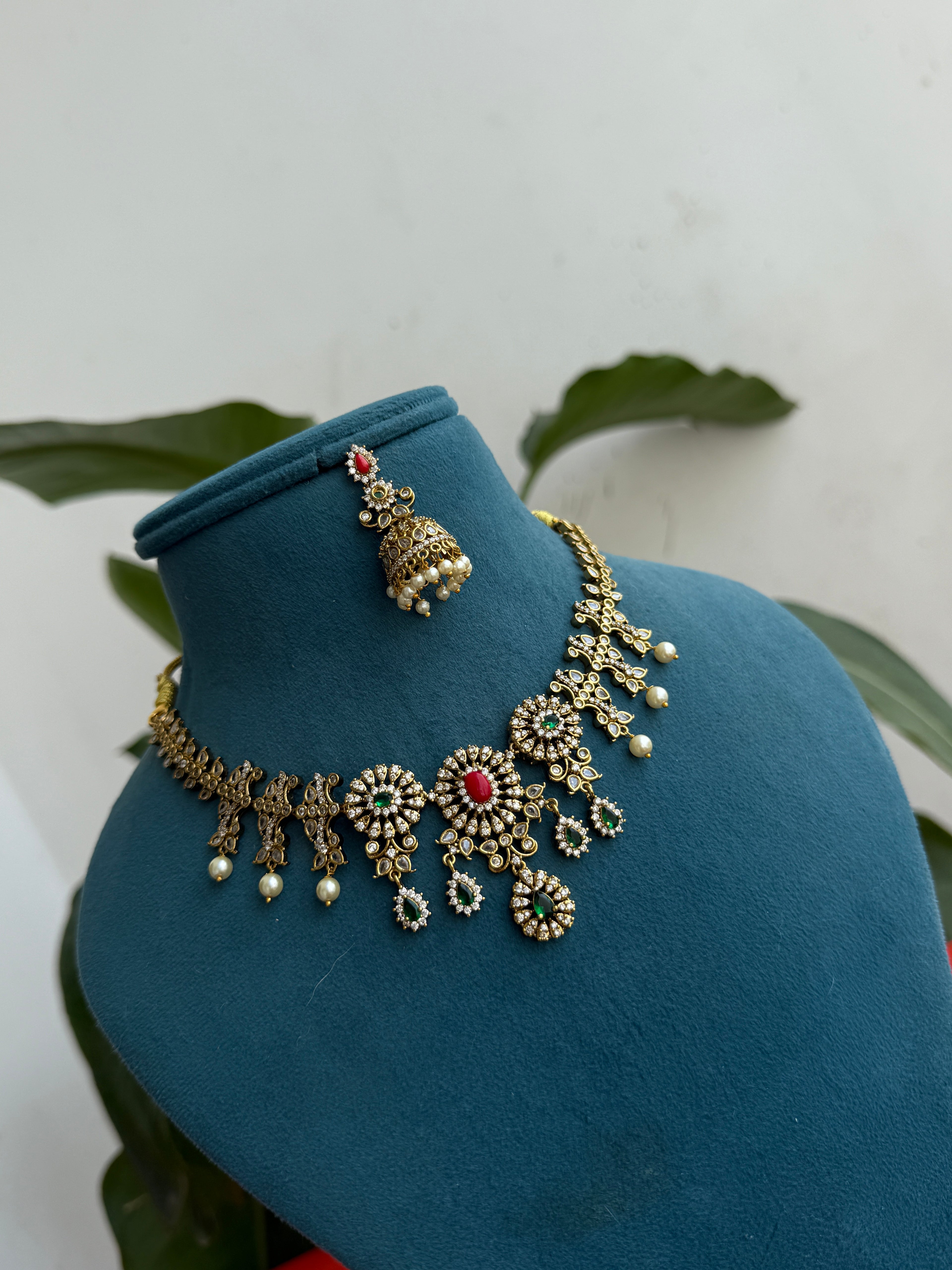 NS385 Multi korals Neckset with earrings