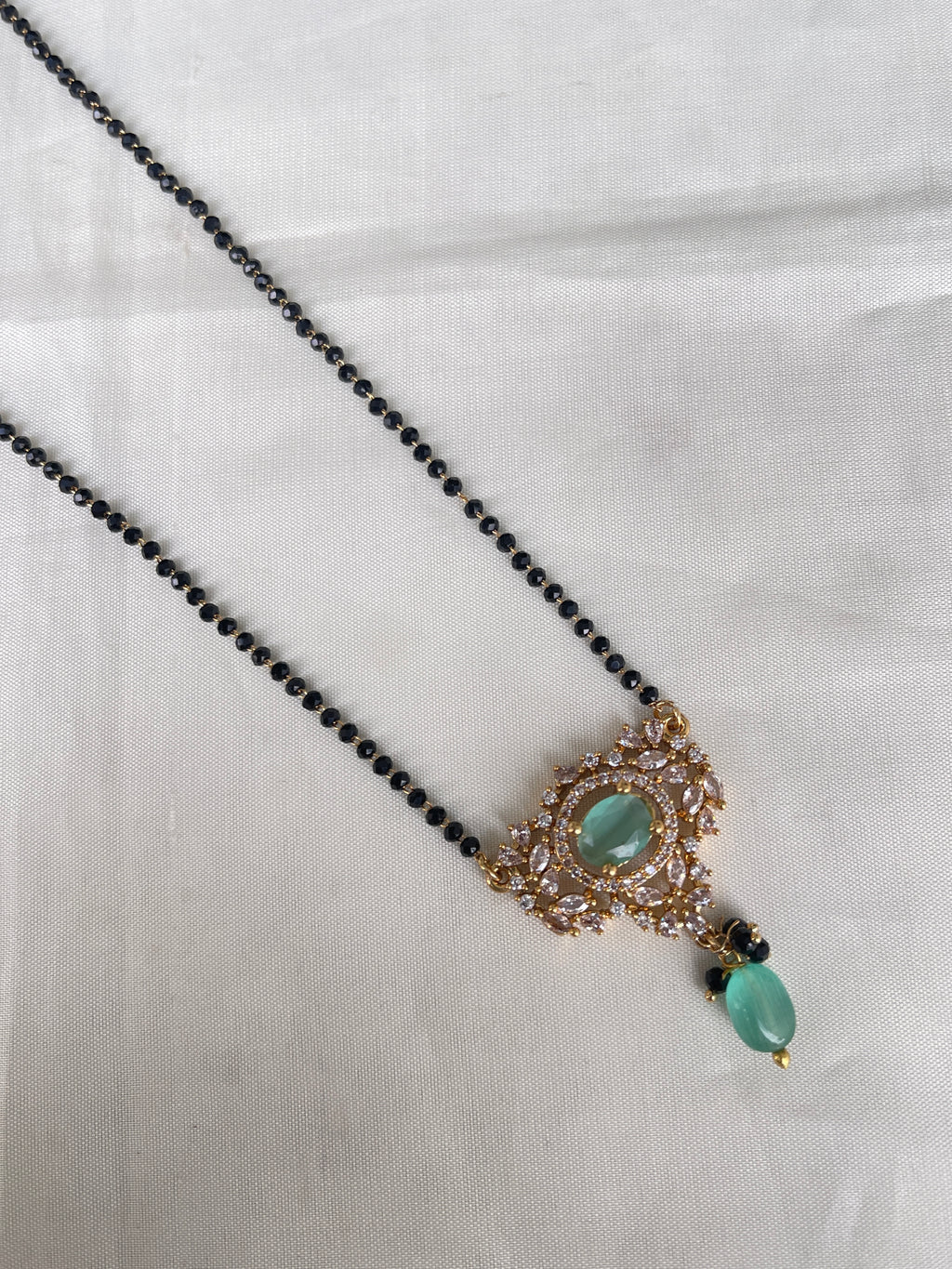 Single line light green 18 inches blackbeads