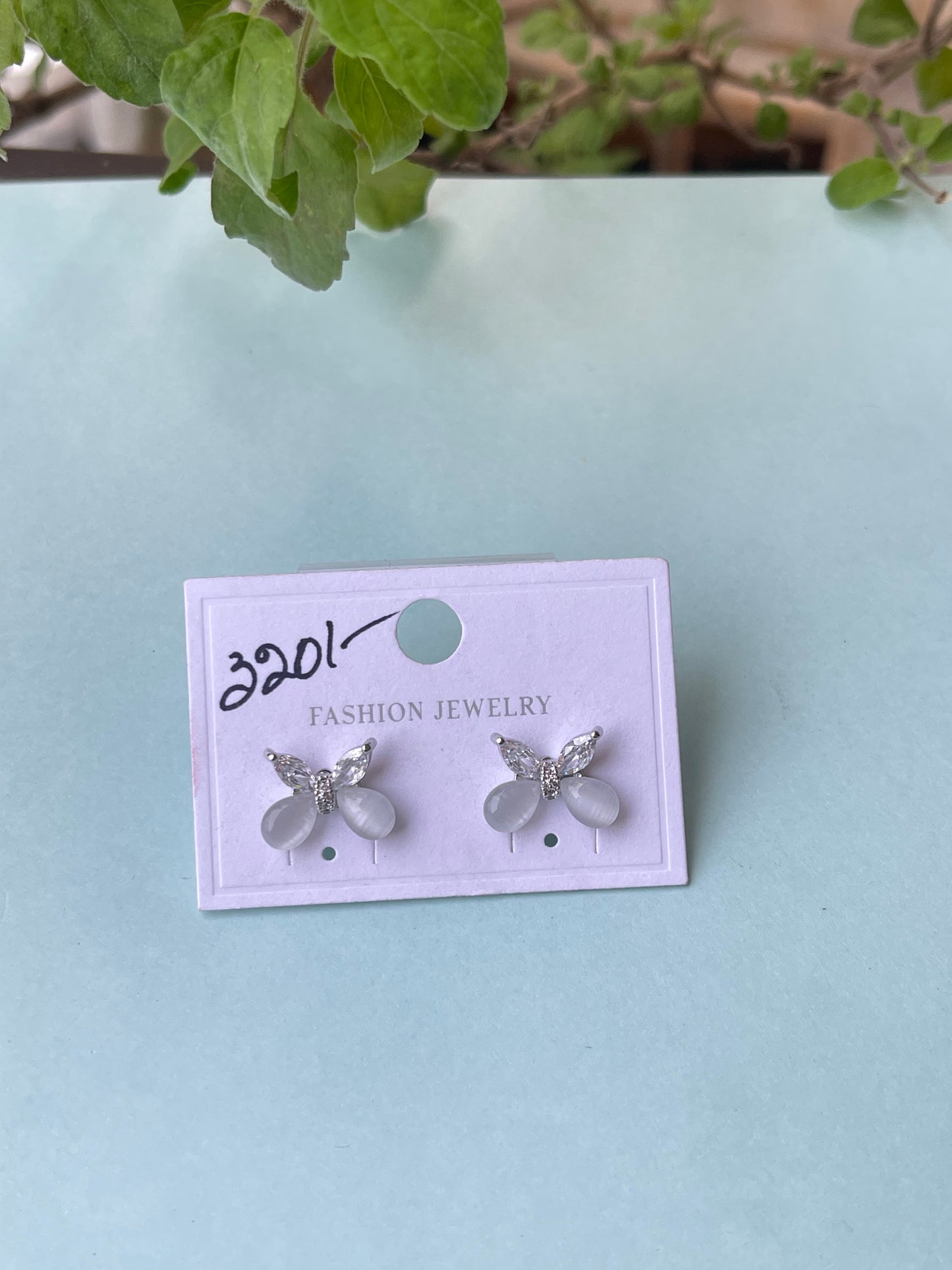 Mini bow studs in 2 Colors silver rose-gold