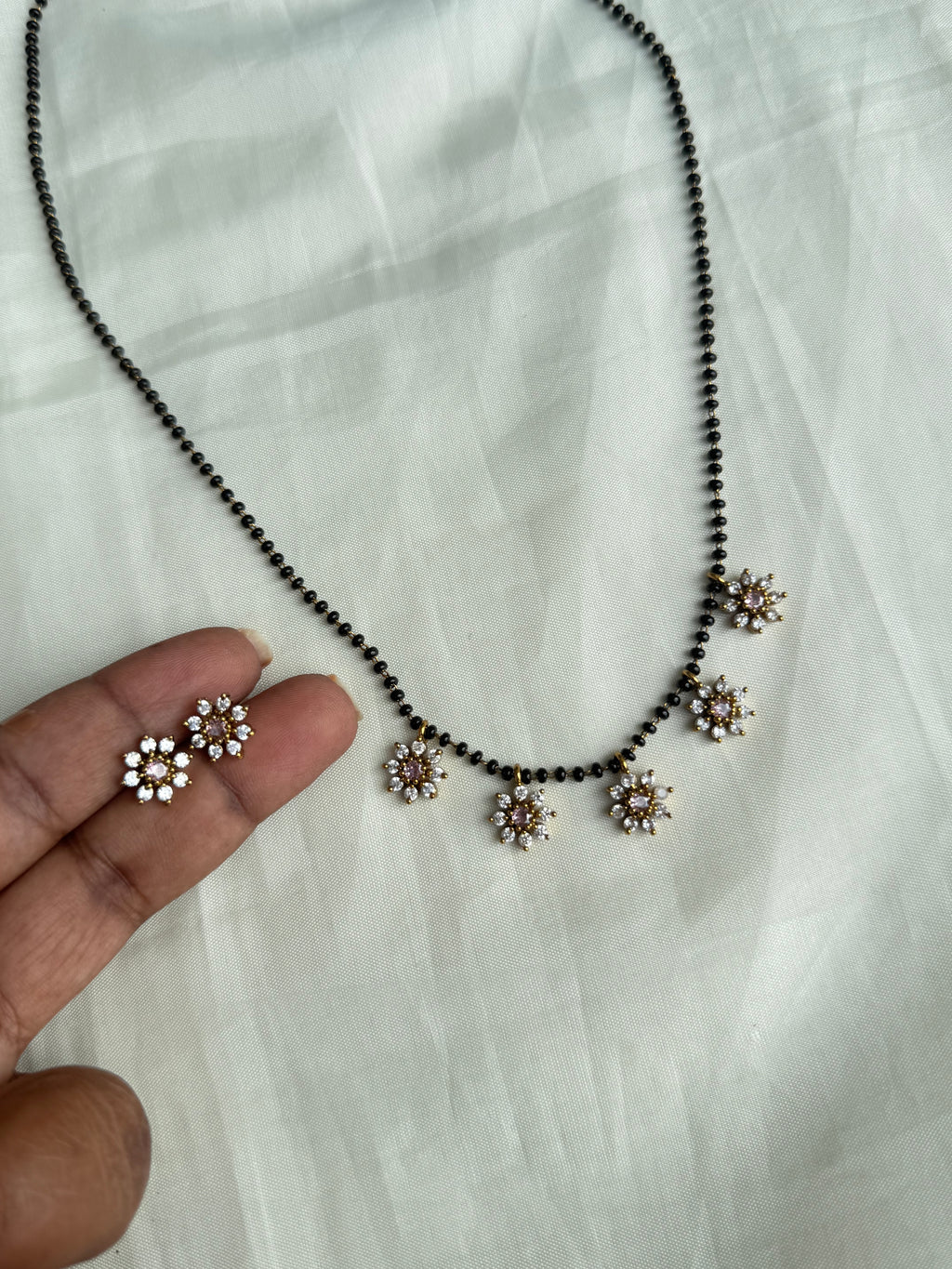 5 flowers 20inches  Blackbeads with studs bb0046