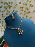 Diamond finish simple and single layer short Neckset with Earrings Ns947