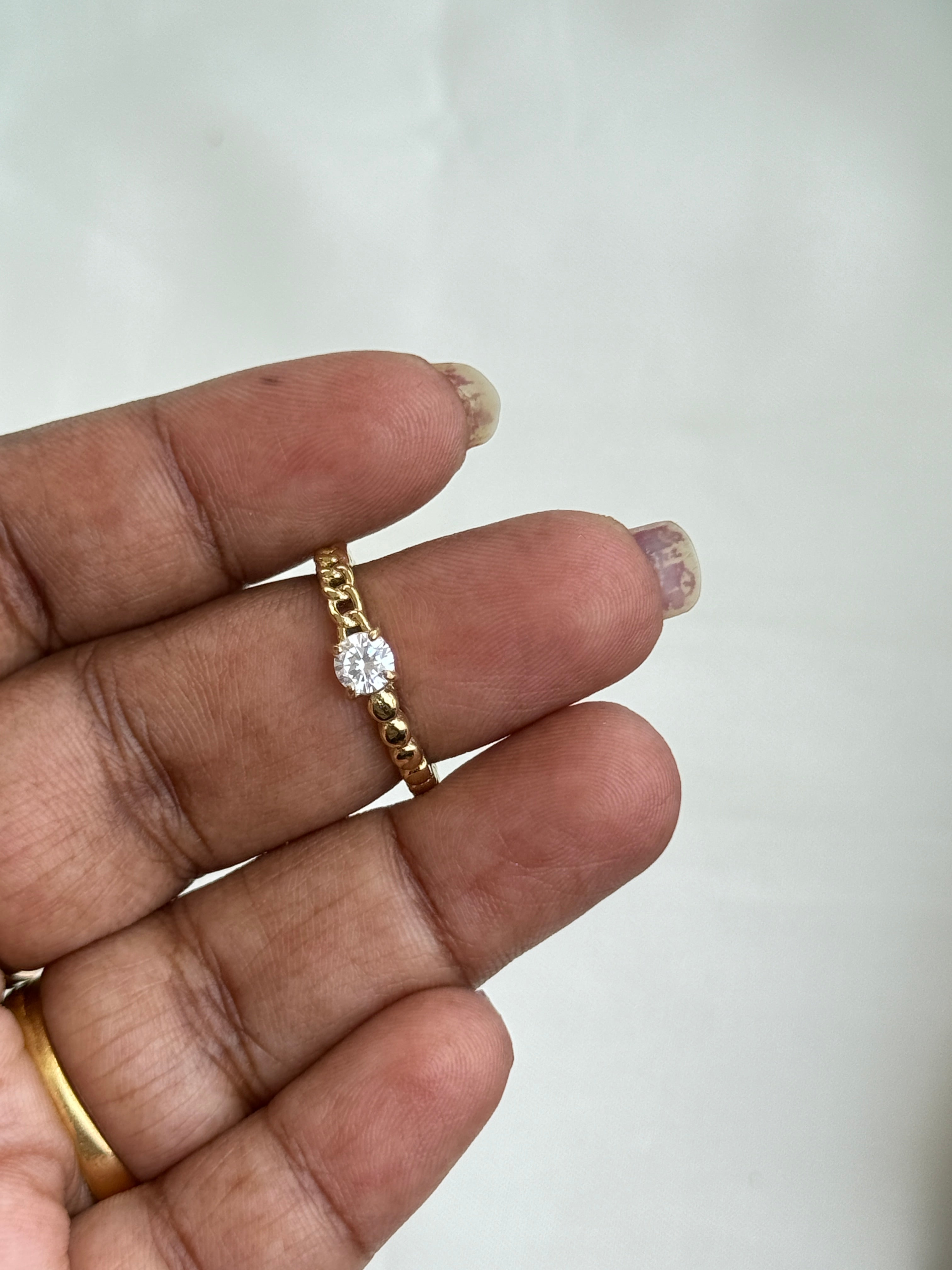 Rg095 anti tarnish white stone adjustable finger rings