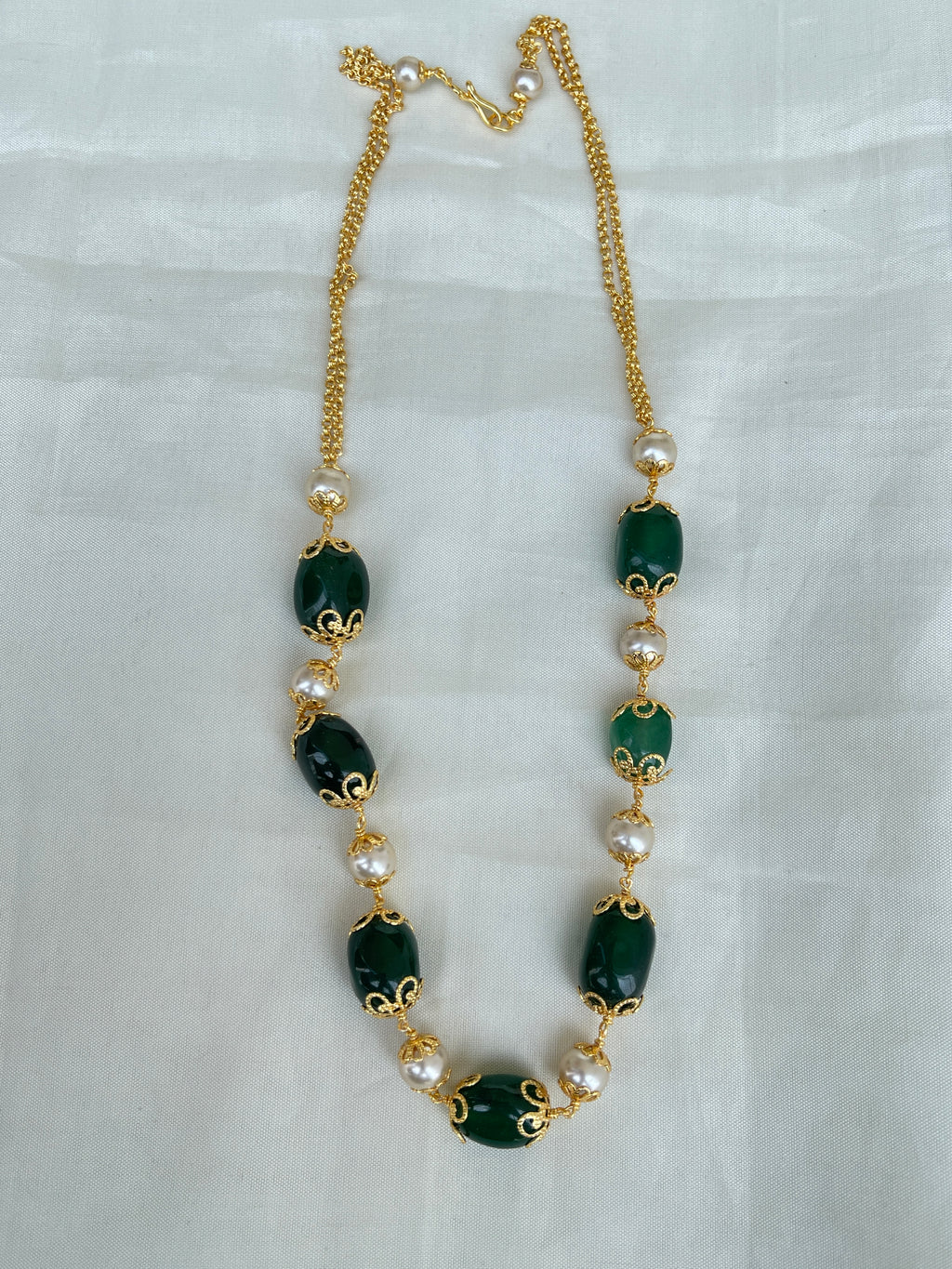 Big green beads with pearl single line beads chain