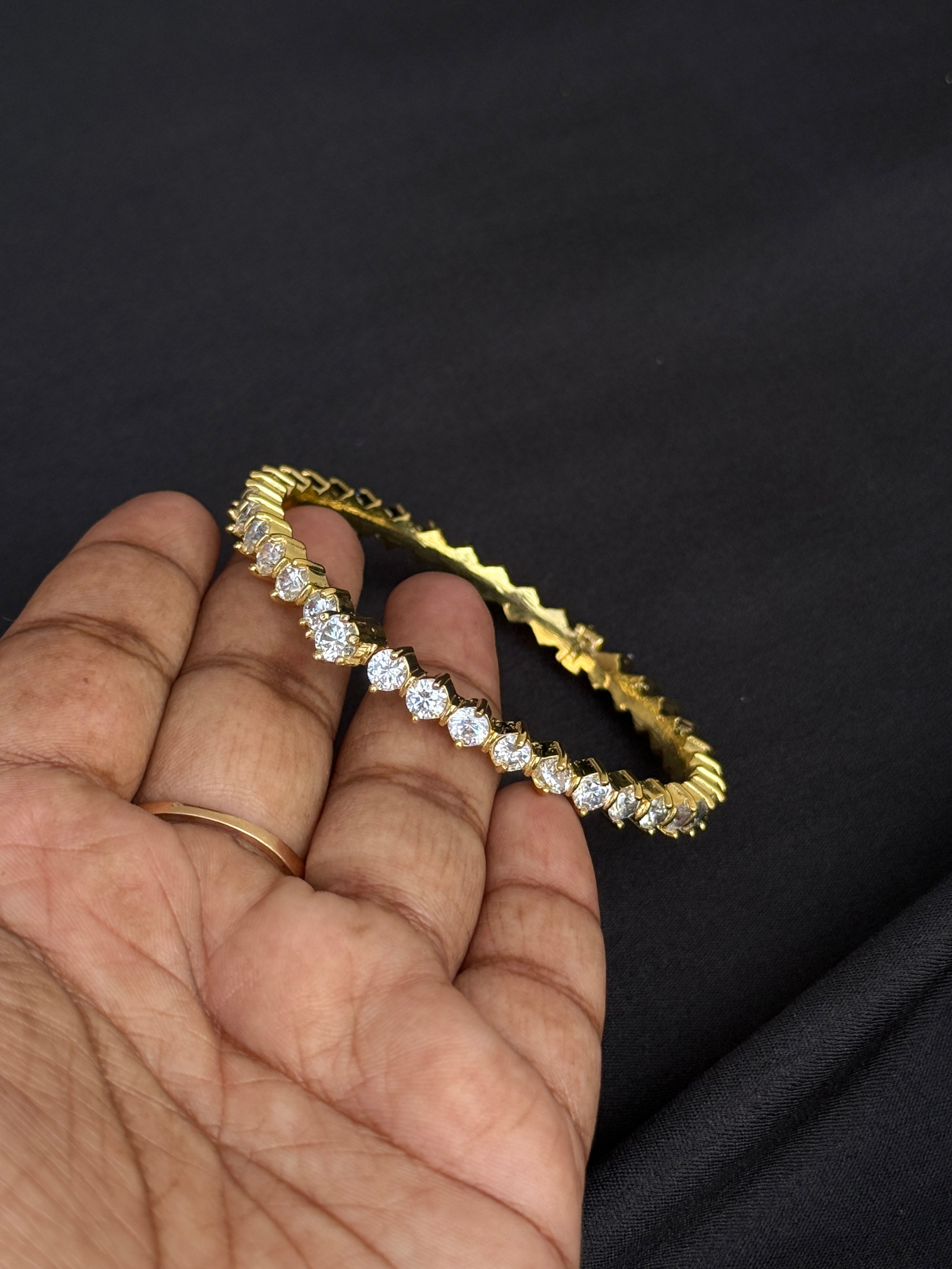 Sb160 openable diamond finish kada bangle